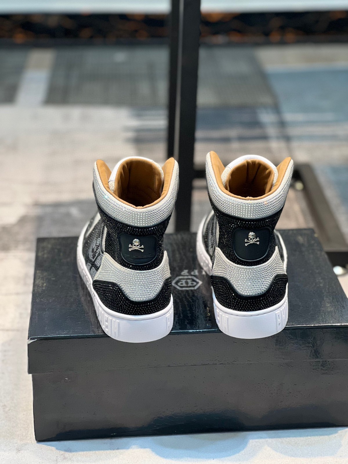 052 052#011-PhilippPlein-2023SS