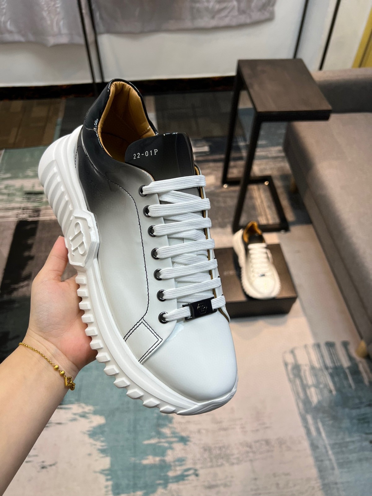 051 051#011-PhilippPlein-2023SS