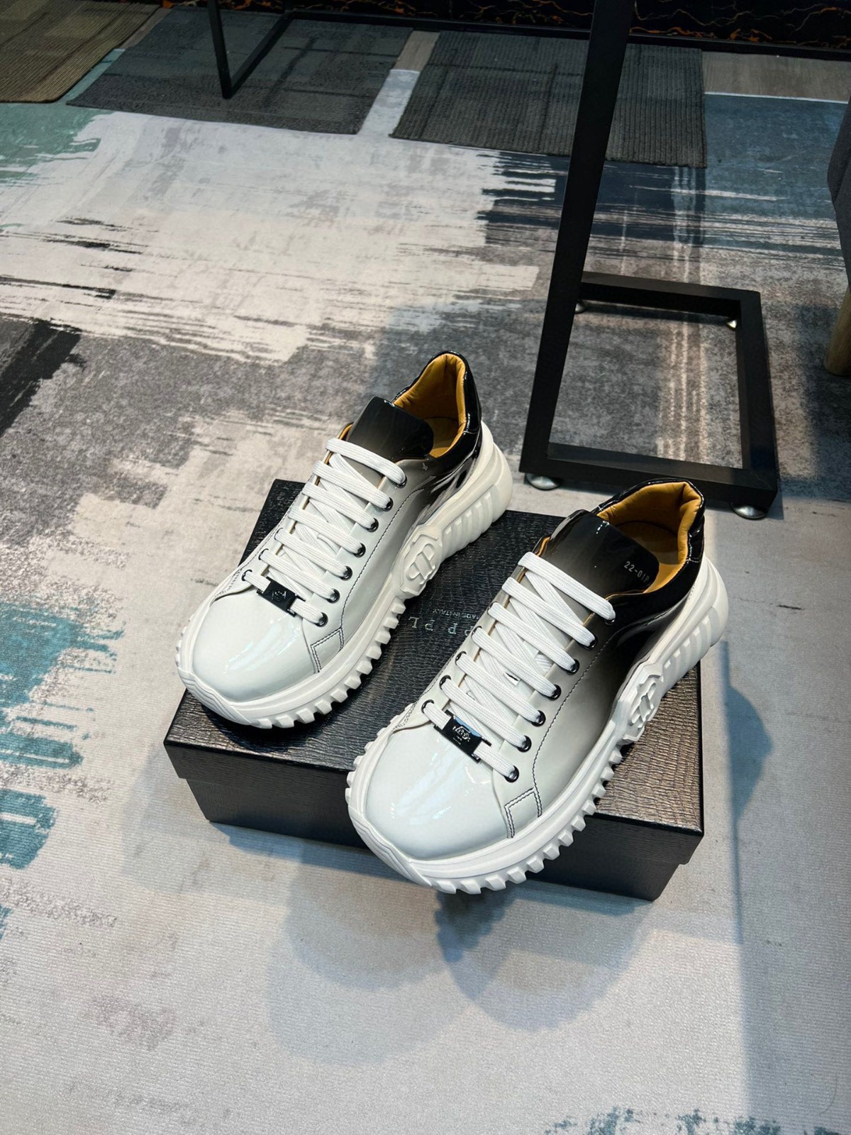 051 051#011-PhilippPlein-2023SS