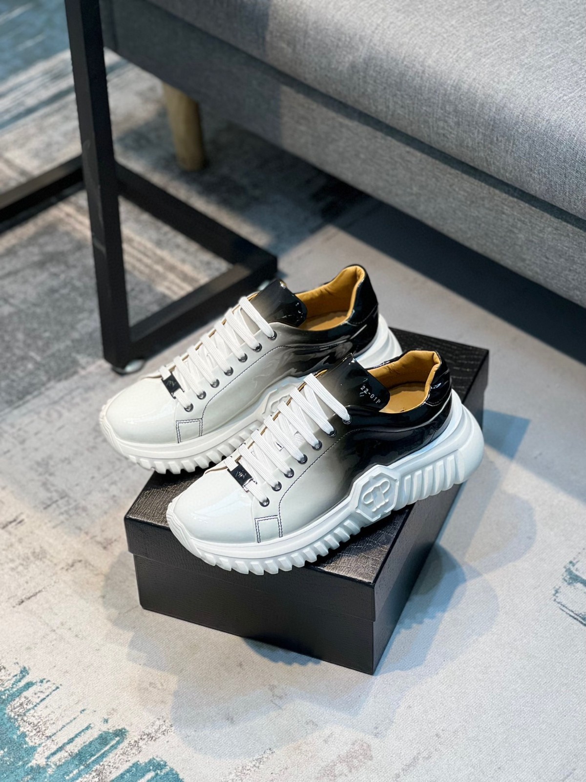 051 051#011-PhilippPlein-2023SS