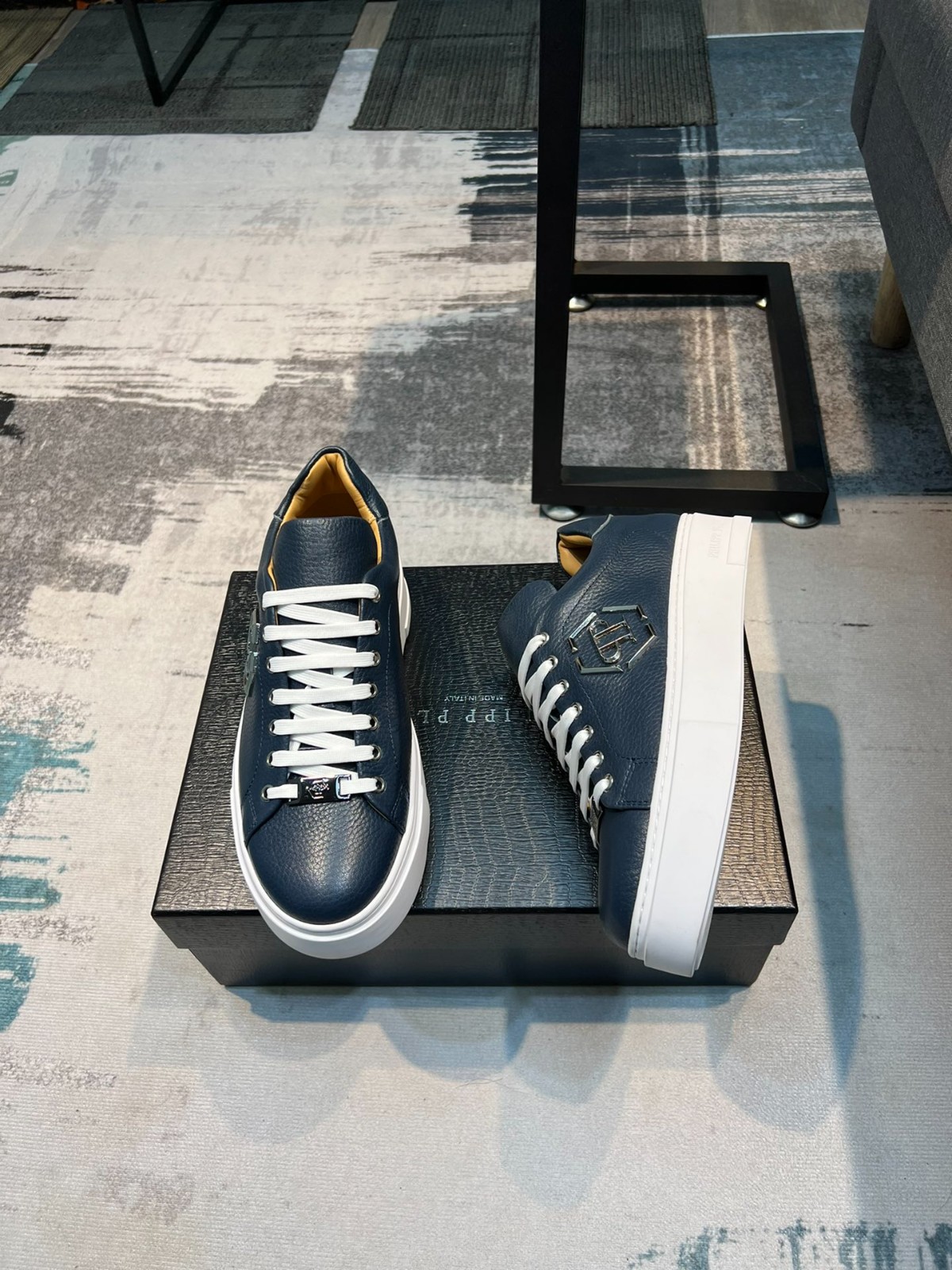 049 049#011-PhilippPlein-2023SS