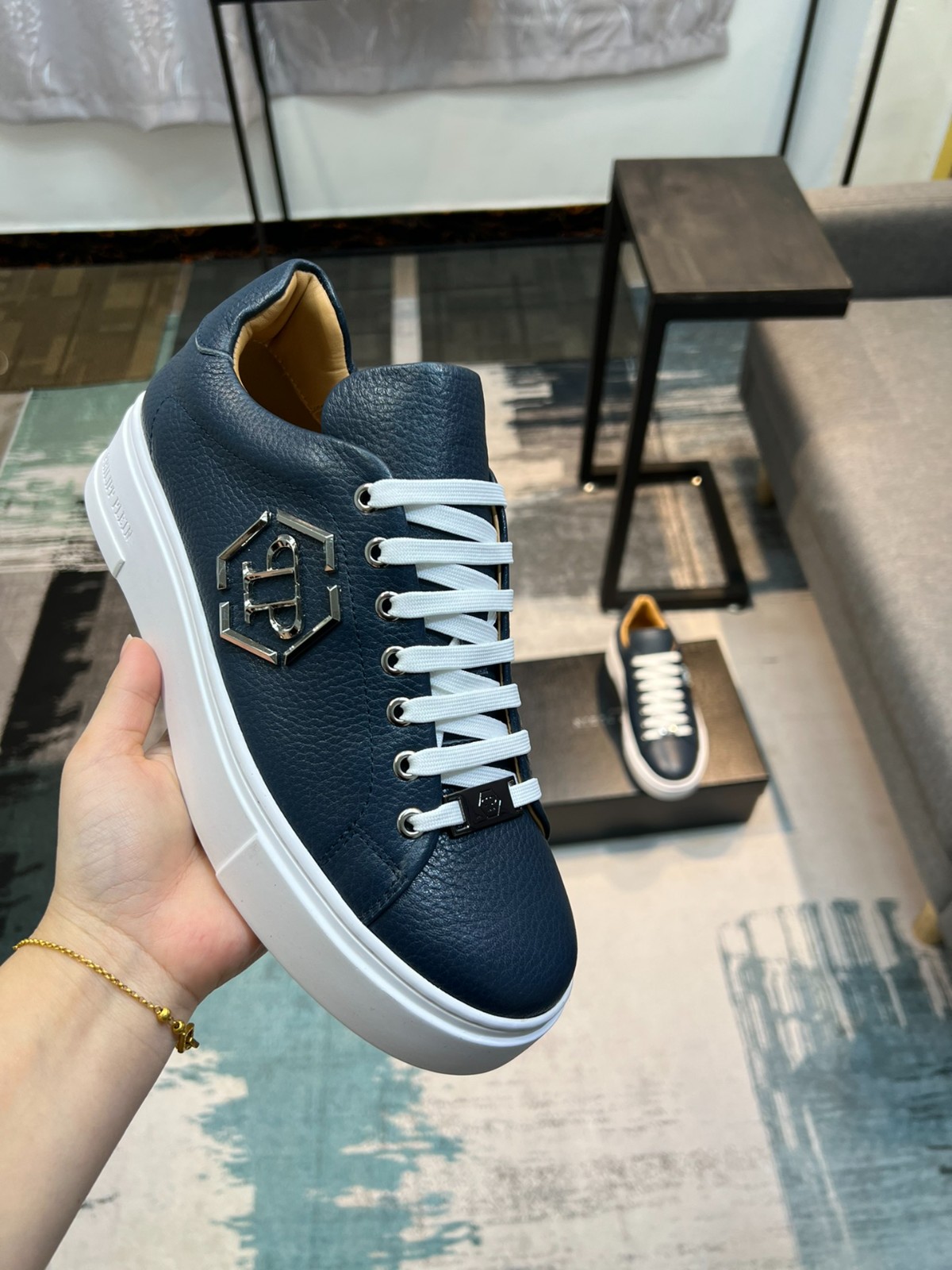 049 049#011-PhilippPlein-2023SS