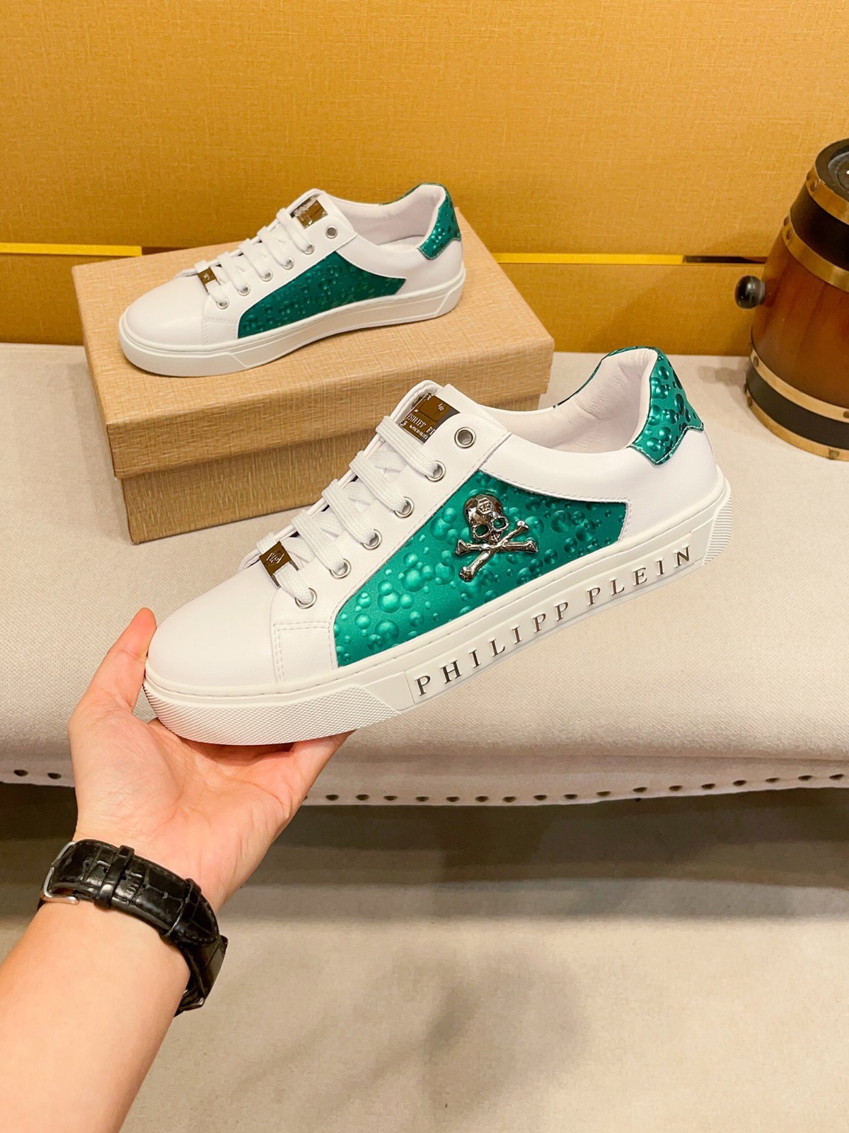 044 044#011-PhilippPlein-2023SS