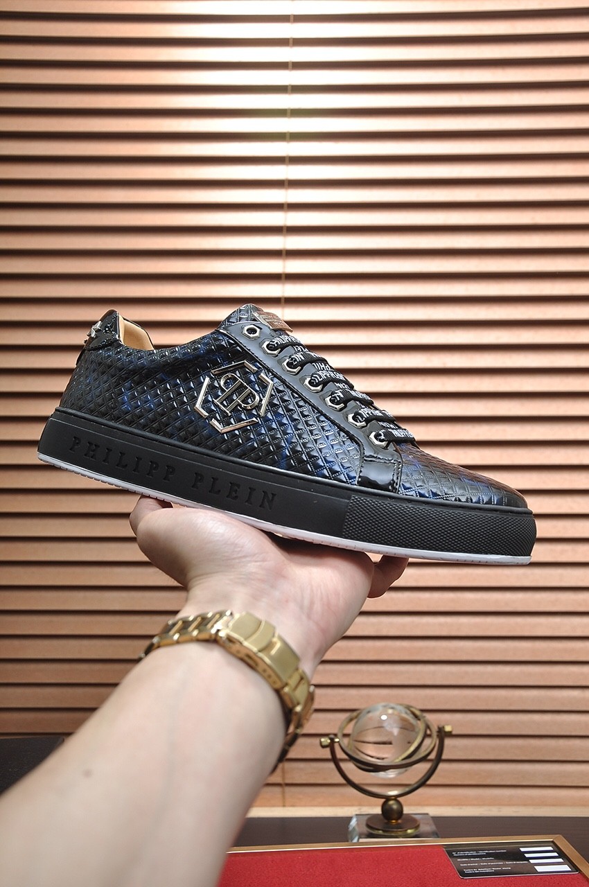 038 038#011-PhilippPlein-2023SS
