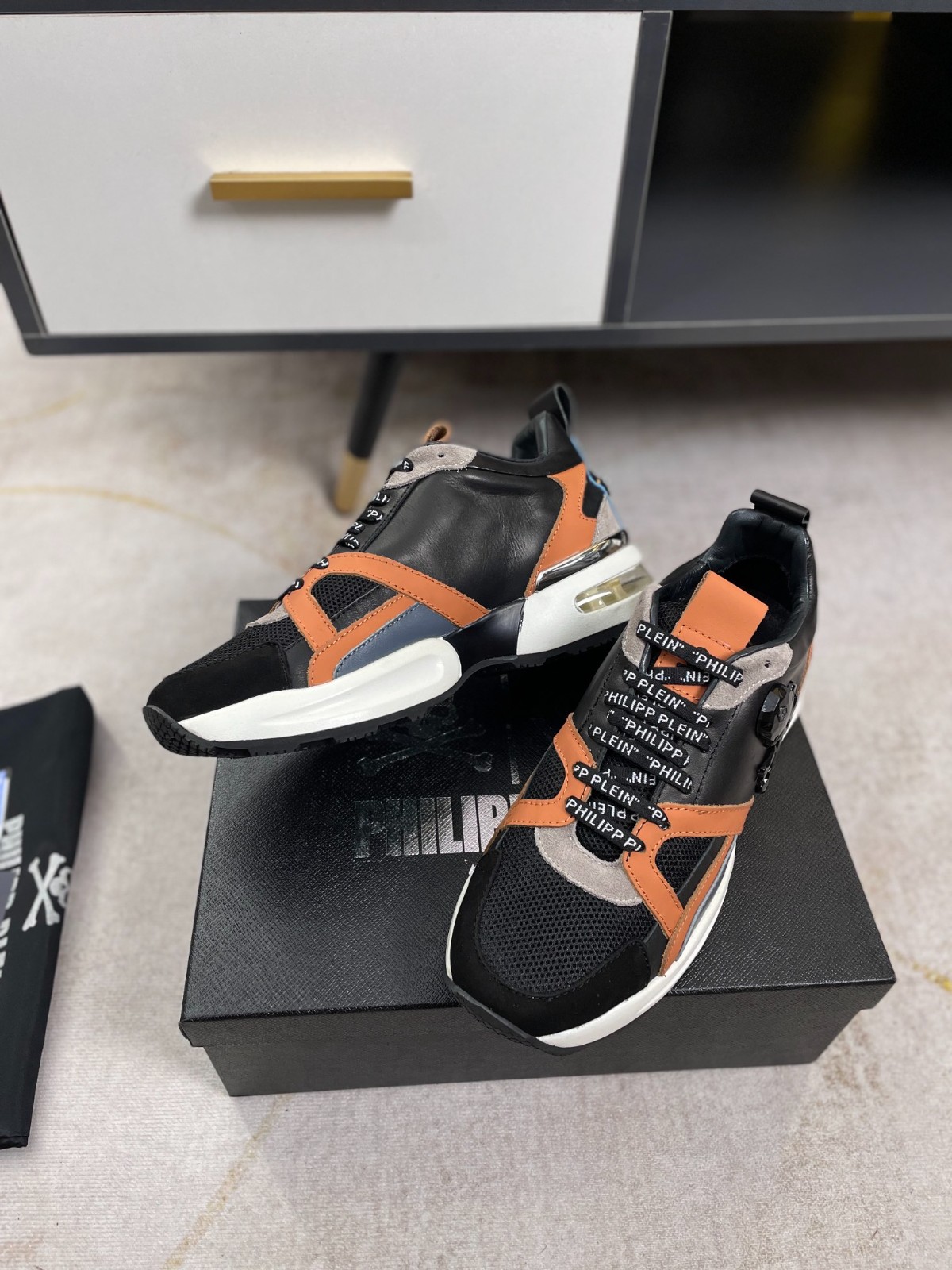 033 033#011-PhilippPlein-2023SS