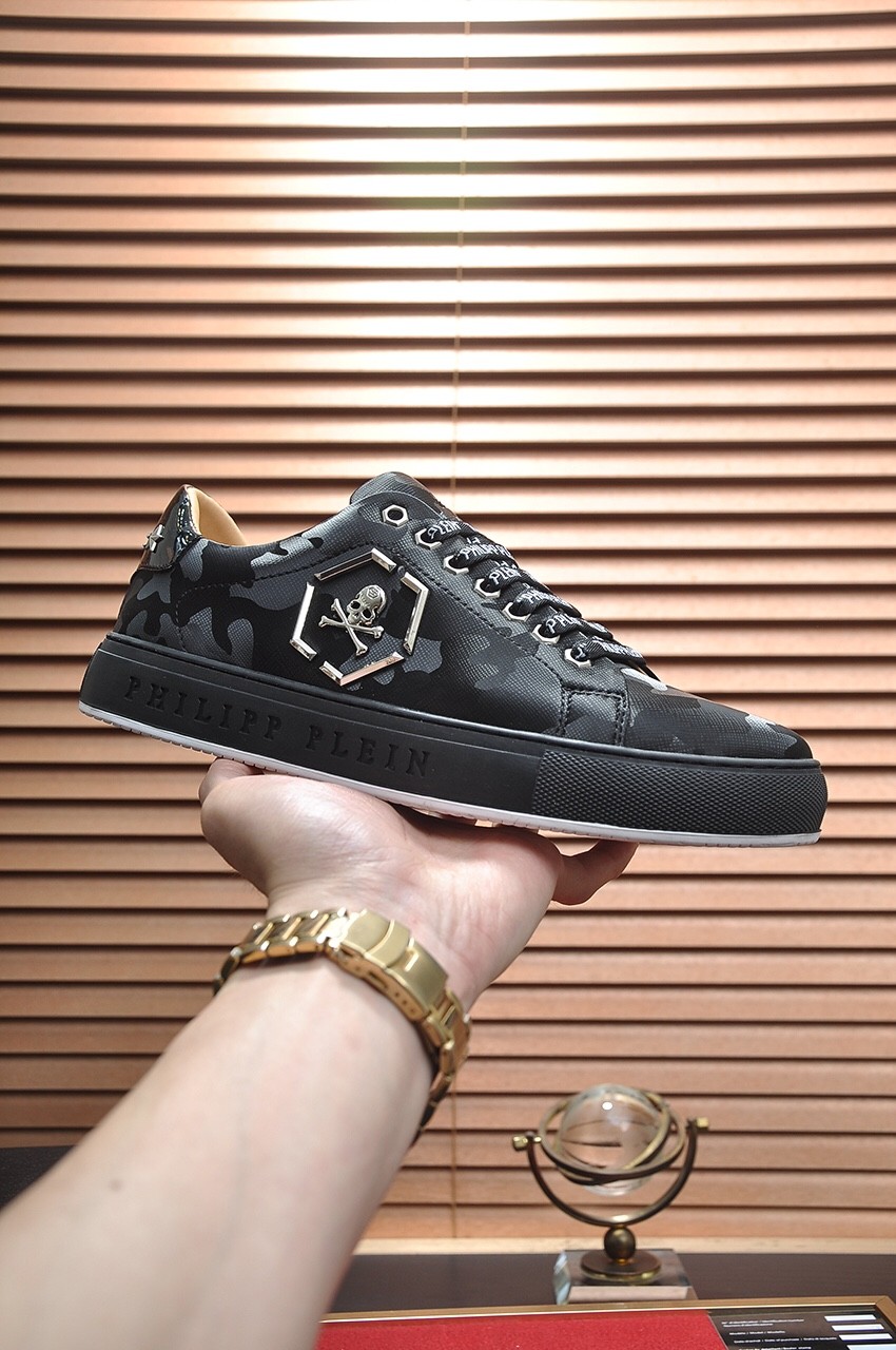 032 032#011-PhilippPlein-2023SS