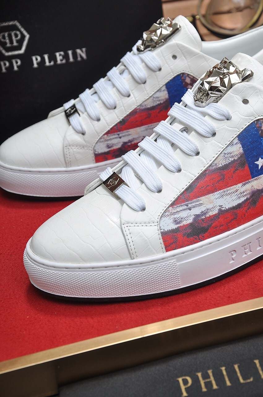 031 031#011-PhilippPlein-2023SS