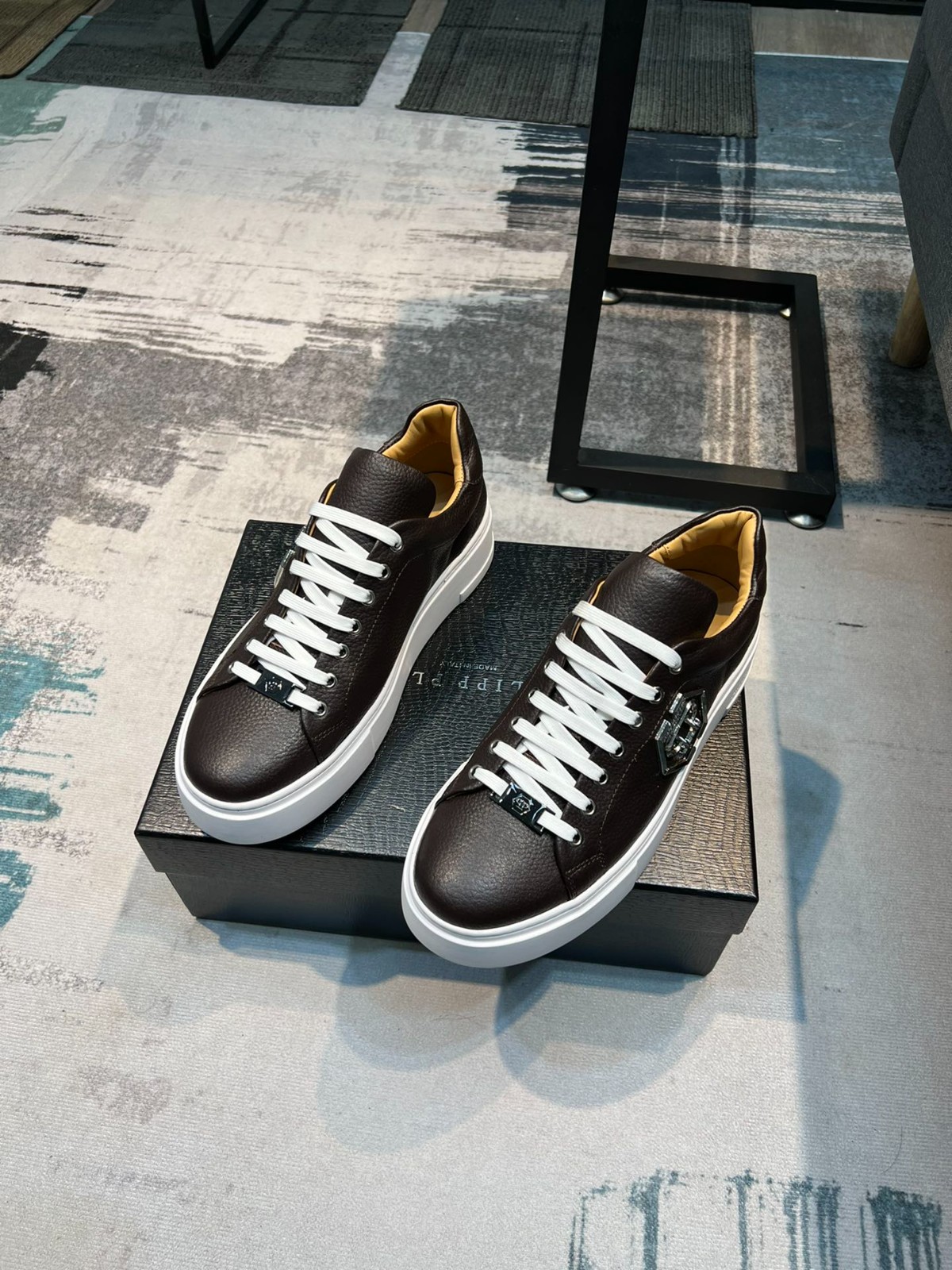 030 030#011-PhilippPlein-2023SS