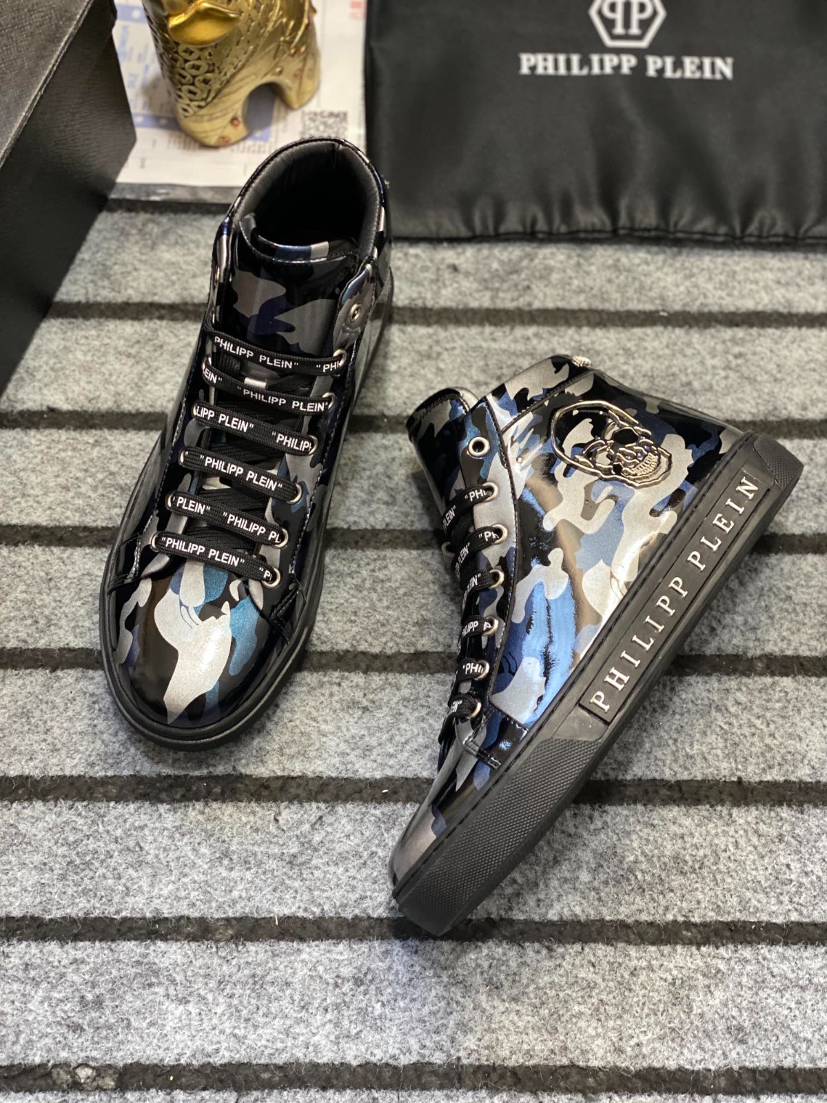 012 012#011-PhilippPlein-2023SS