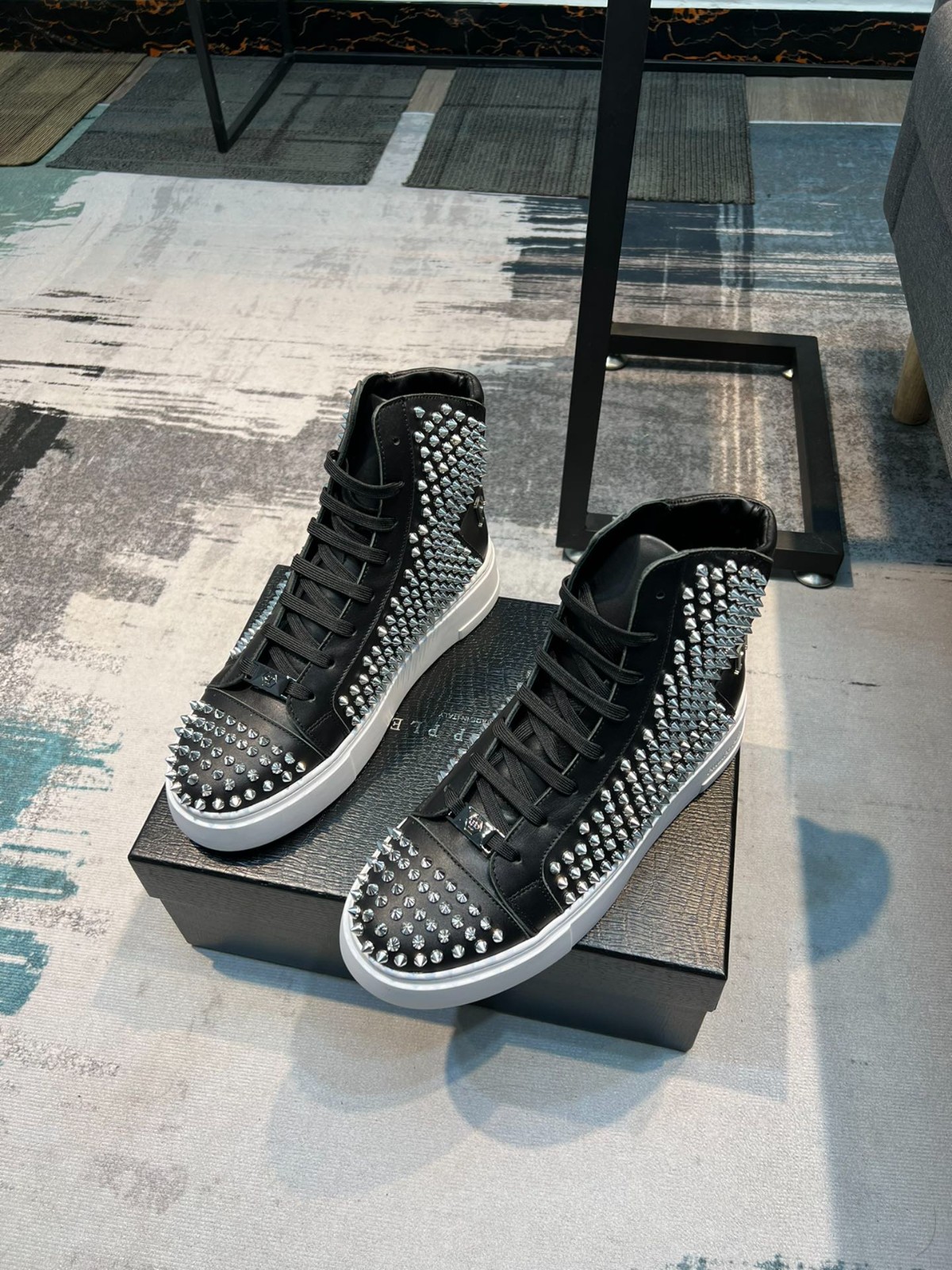 011 011#011-PhilippPlein-2023SS