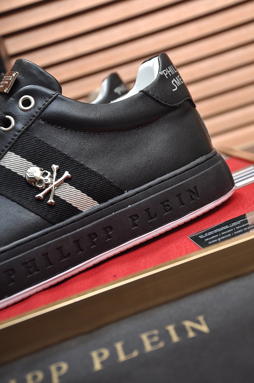 002 002#011-PhilippPlein-2023SS