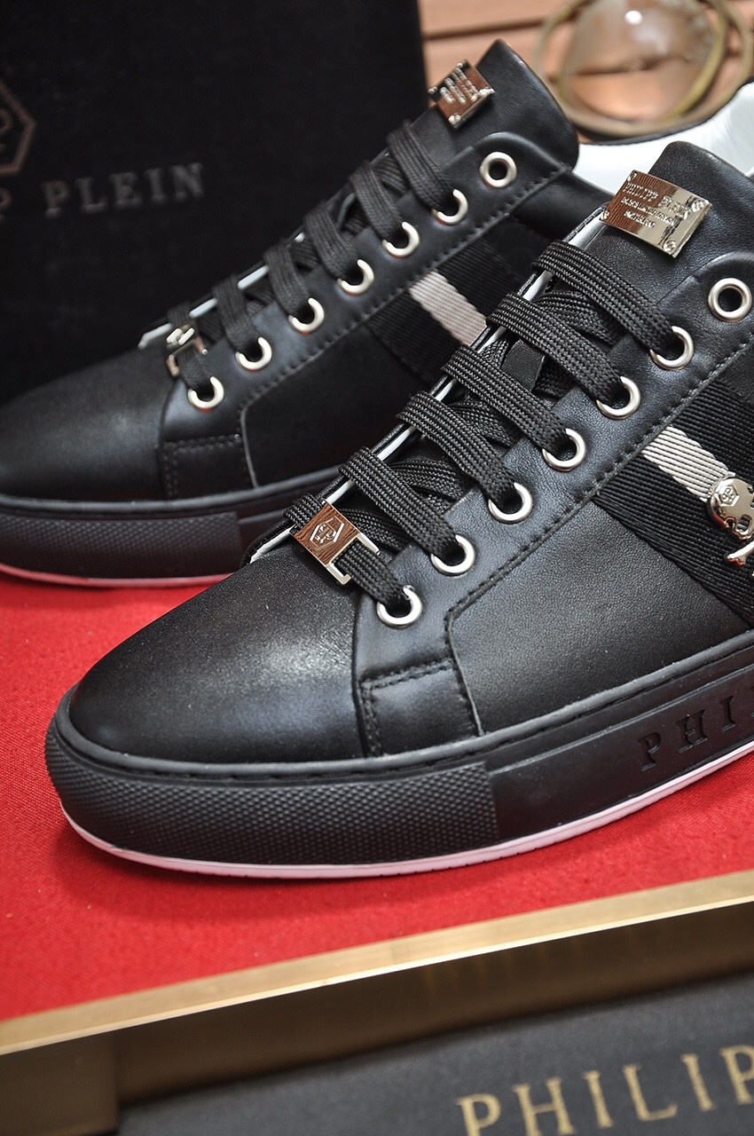 002 002#011-PhilippPlein-2023SS