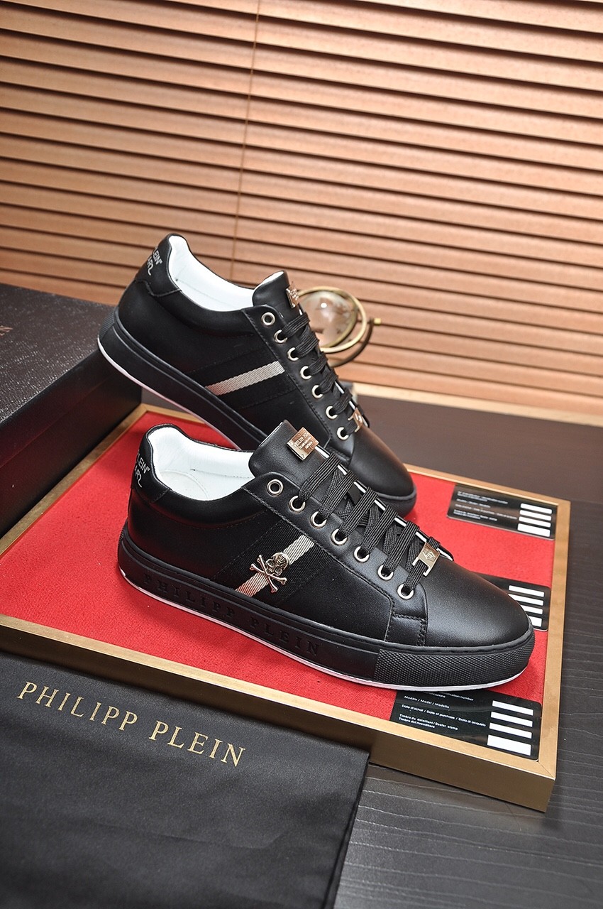 002 002#011-PhilippPlein-2023SS
