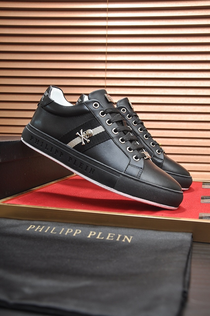 002 002#011-PhilippPlein-2023SS