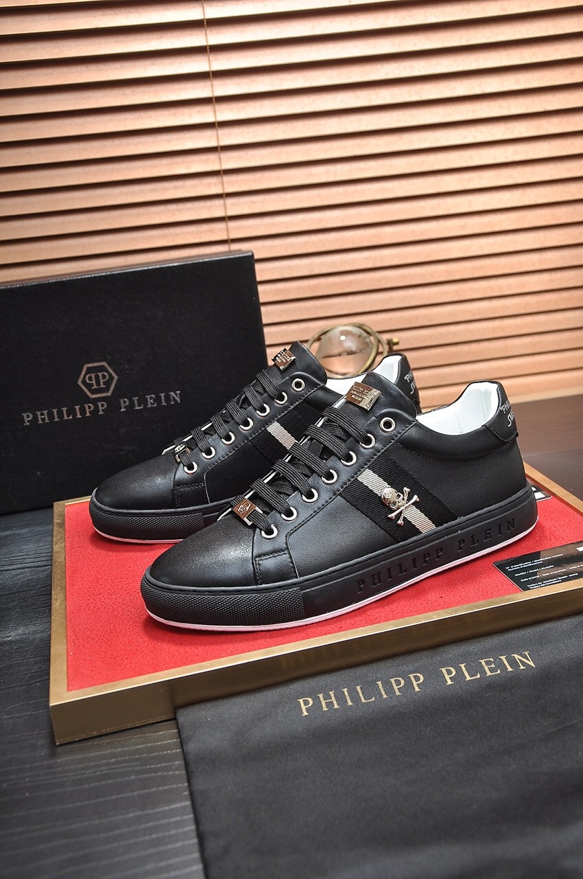 002 002#011-PhilippPlein-2023SS