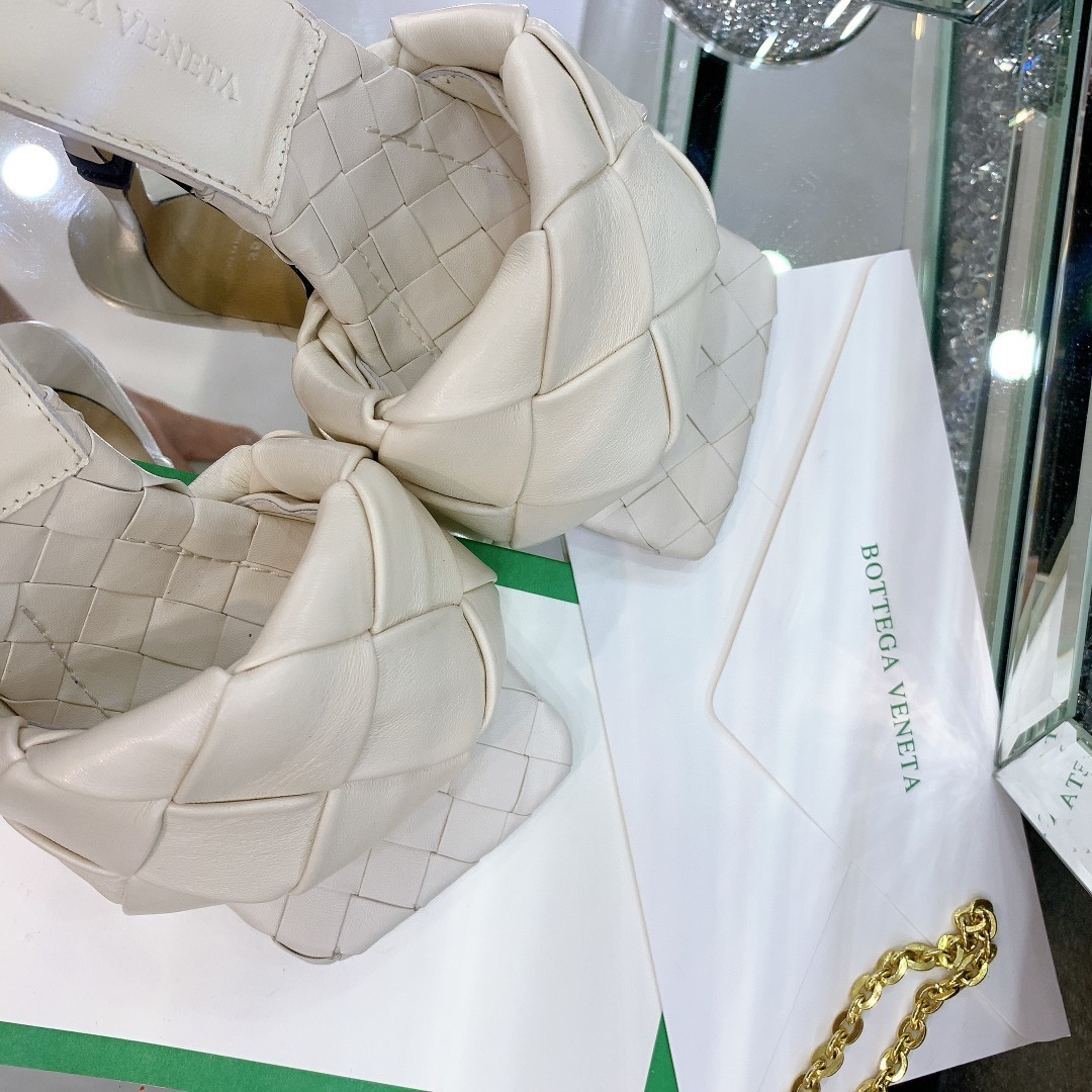 158 018#027-BV-Shoes-01-2022SS