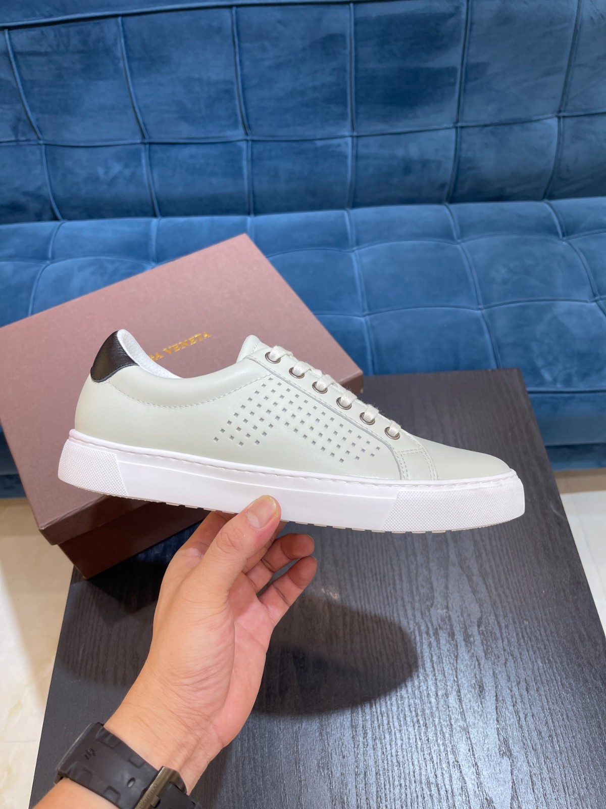 151 008#027-BV-Shoes-01-2022SS