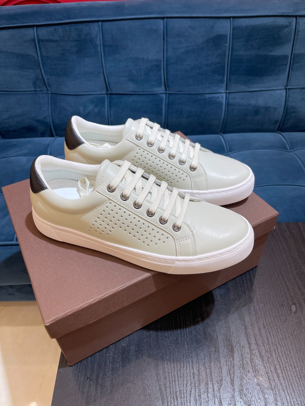 151 008#027-BV-Shoes-01-2022SS