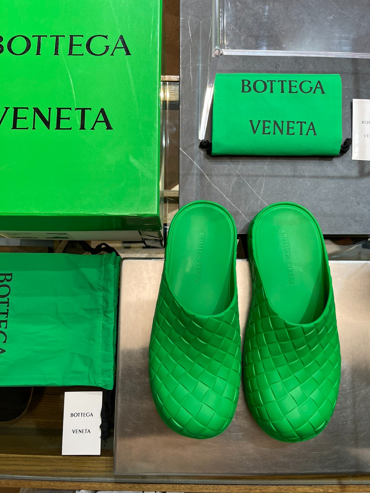 118 065#027-BV-Shoes-02-2023SS