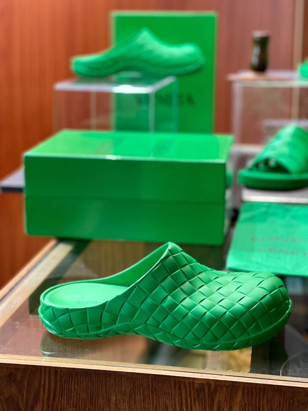 118 065#027-BV-Shoes-02-2023SS