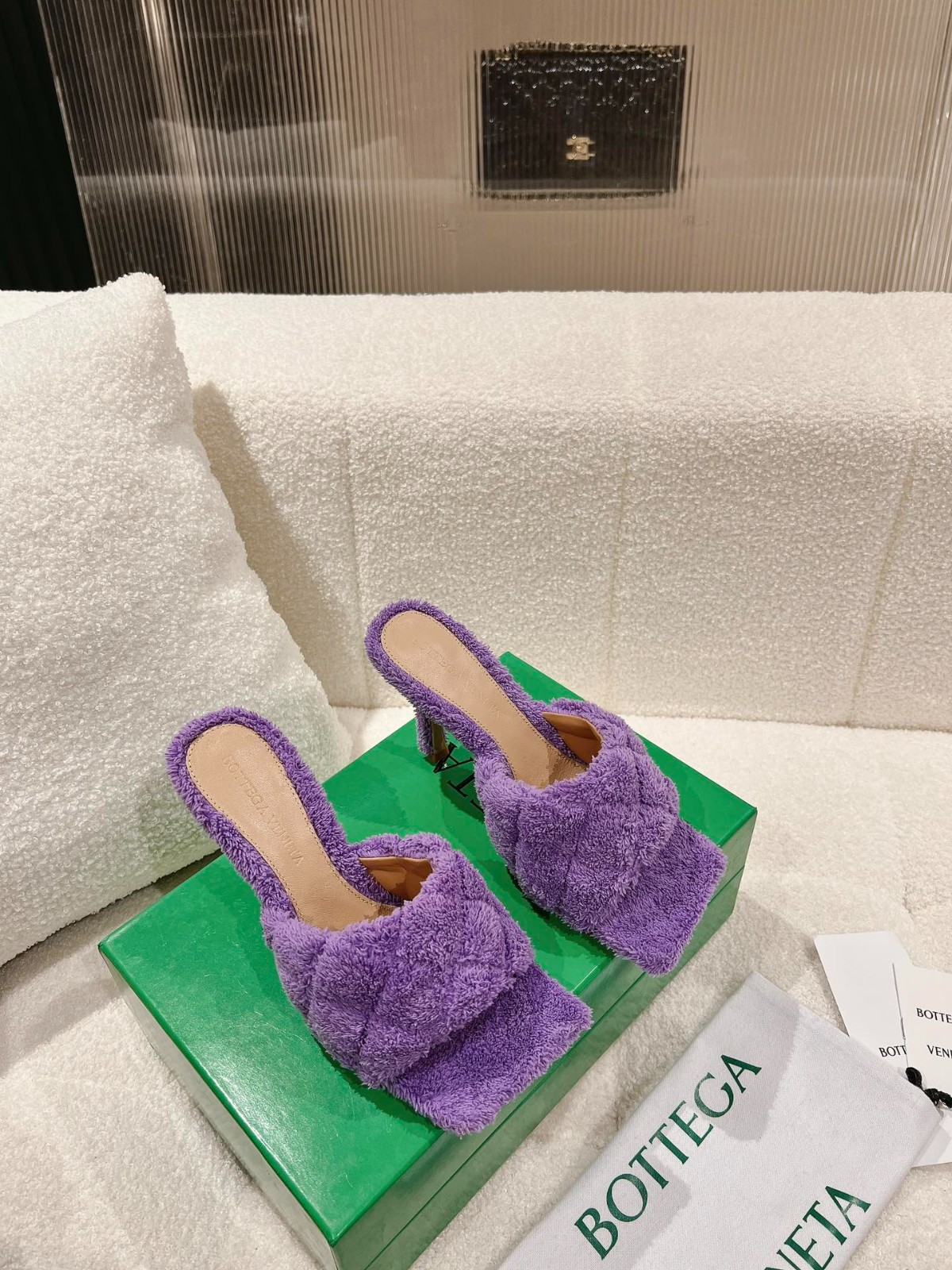105 052#027-BV-Shoes-02-2023SS