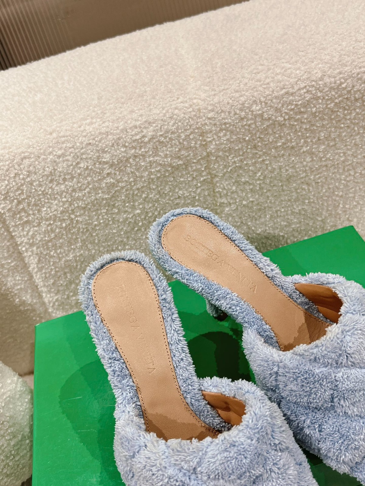 102 049#027-BV-Shoes-02-2023SS