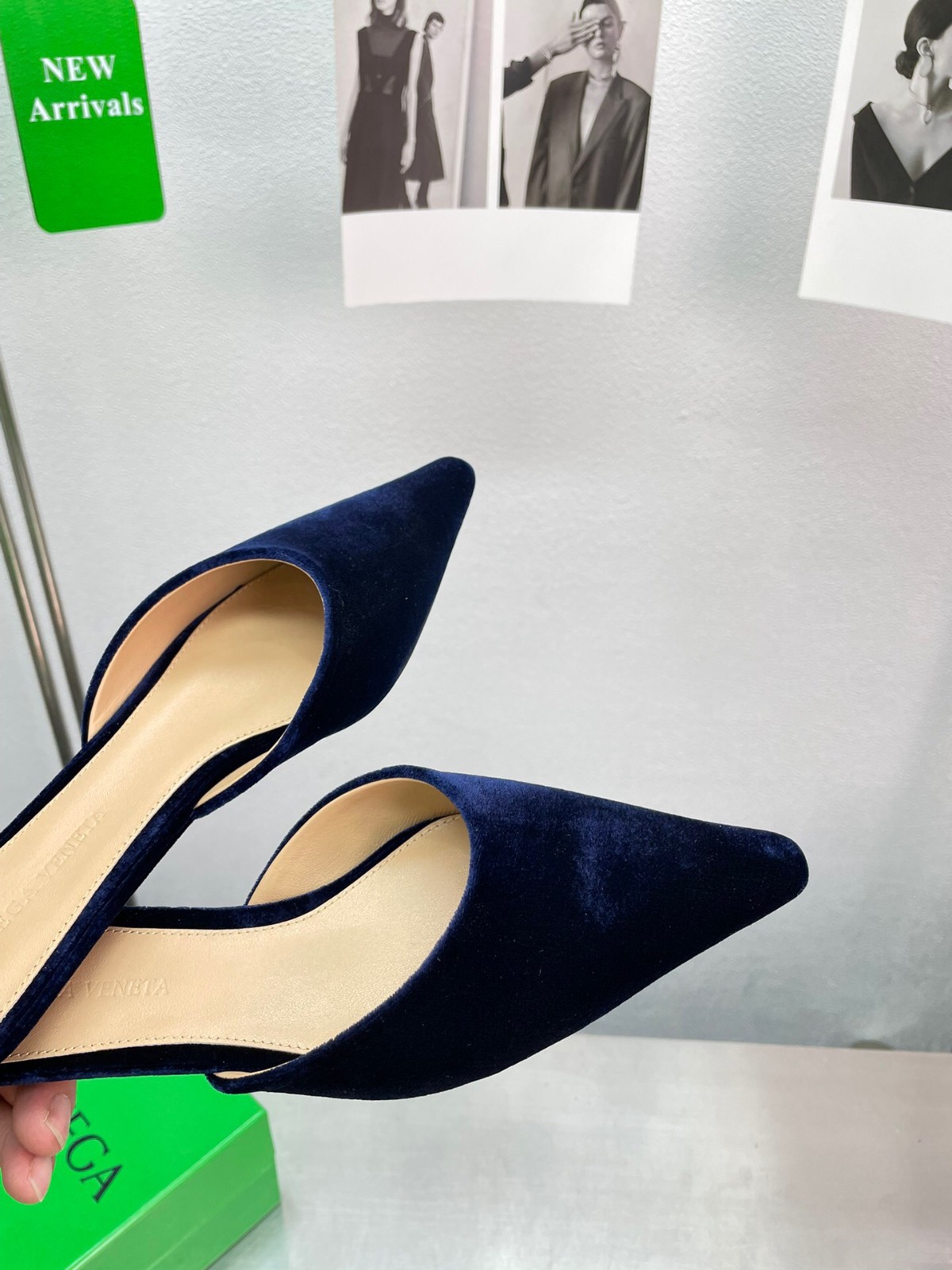 095 042#027-BV-Shoes-02-2023SS