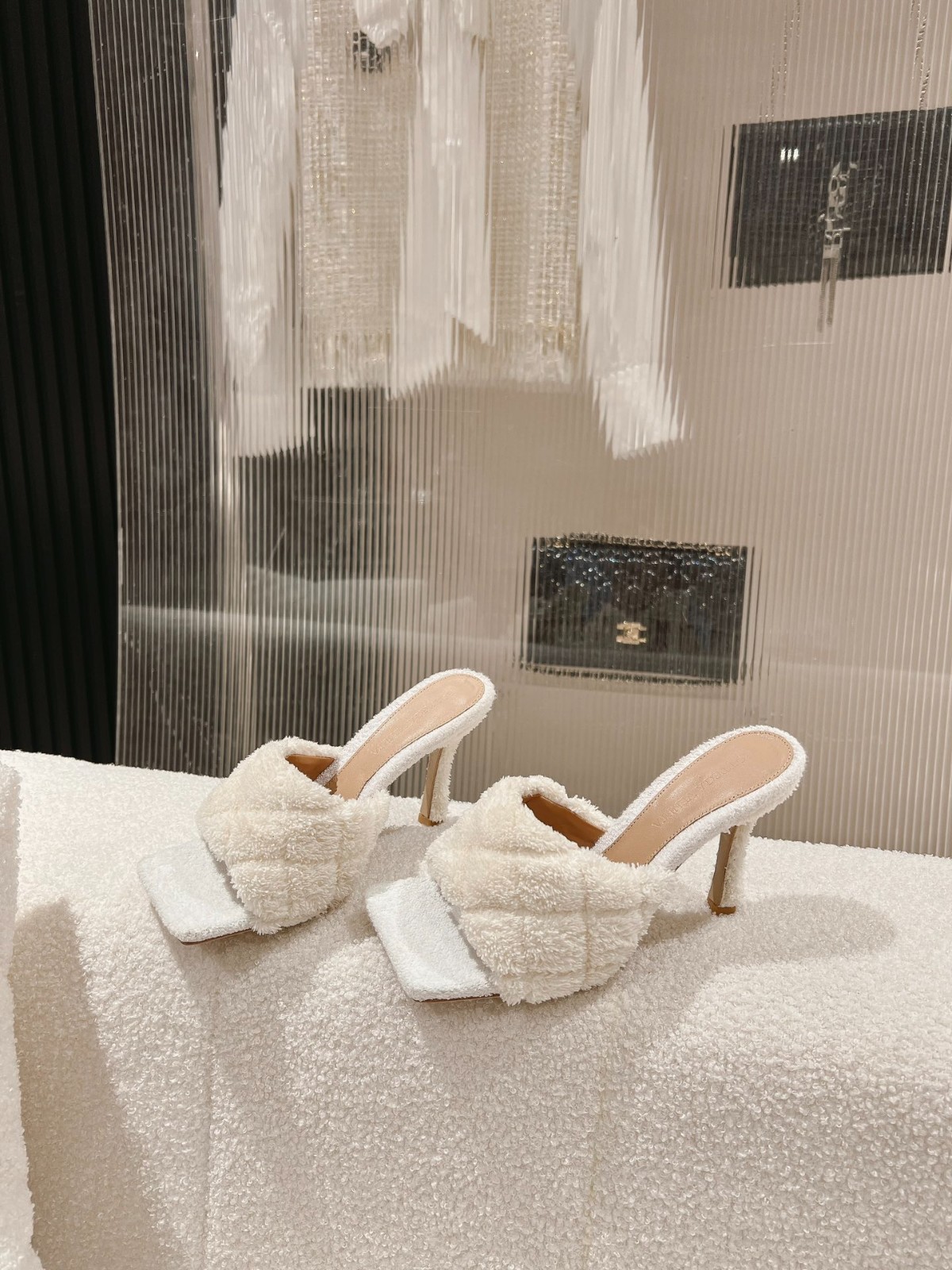 091 038#027-BV-Shoes-02-2023SS