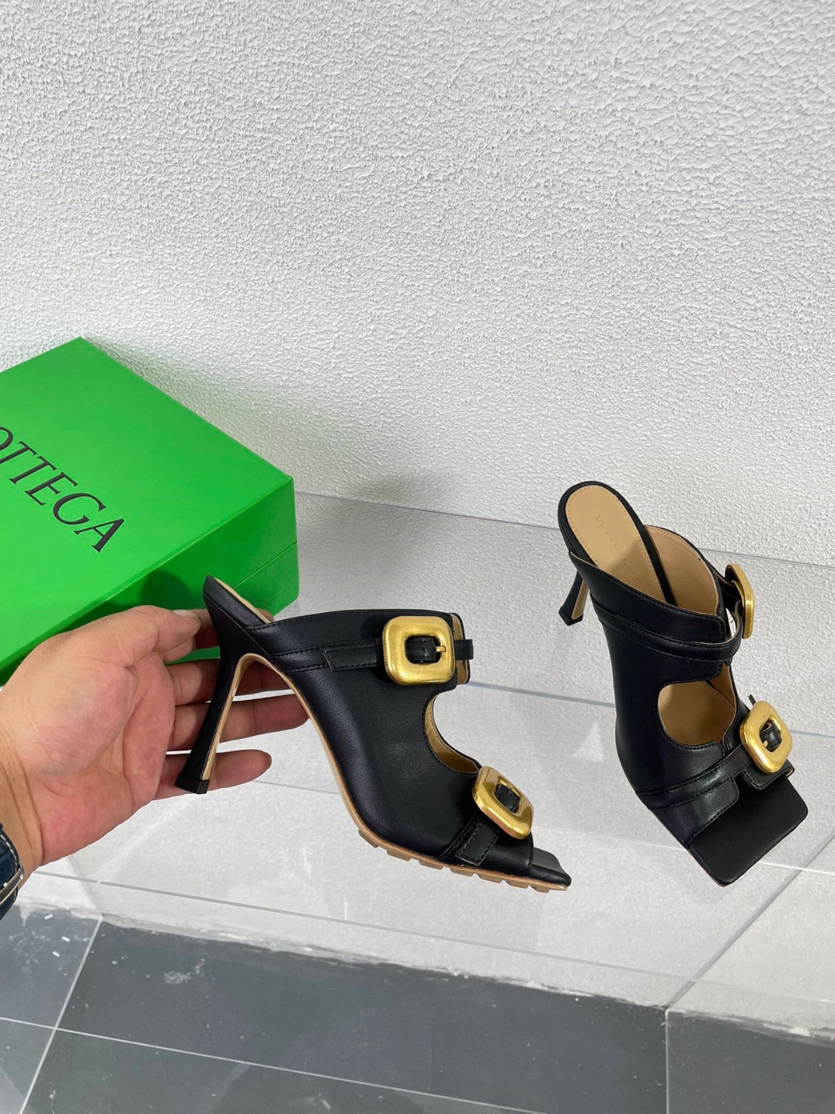 078 025#027-BV-Shoes-02-2023SS