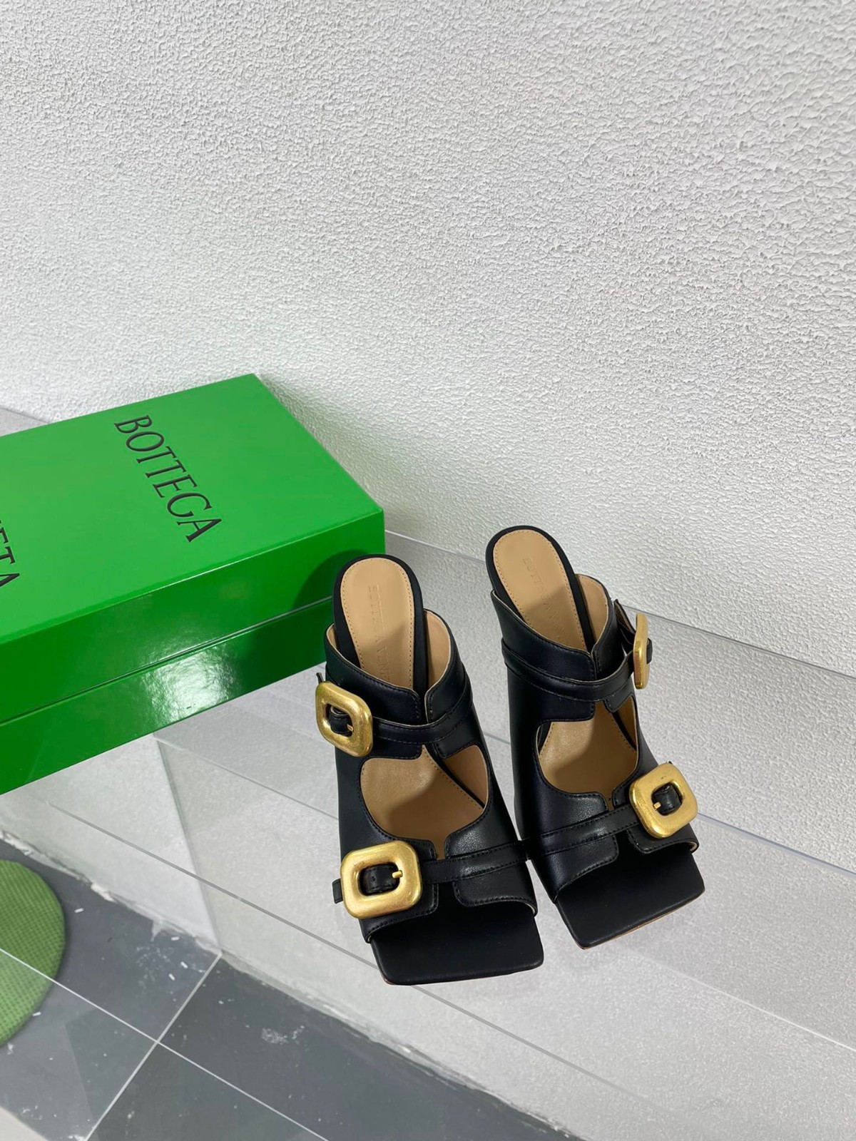 078 025#027-BV-Shoes-02-2023SS