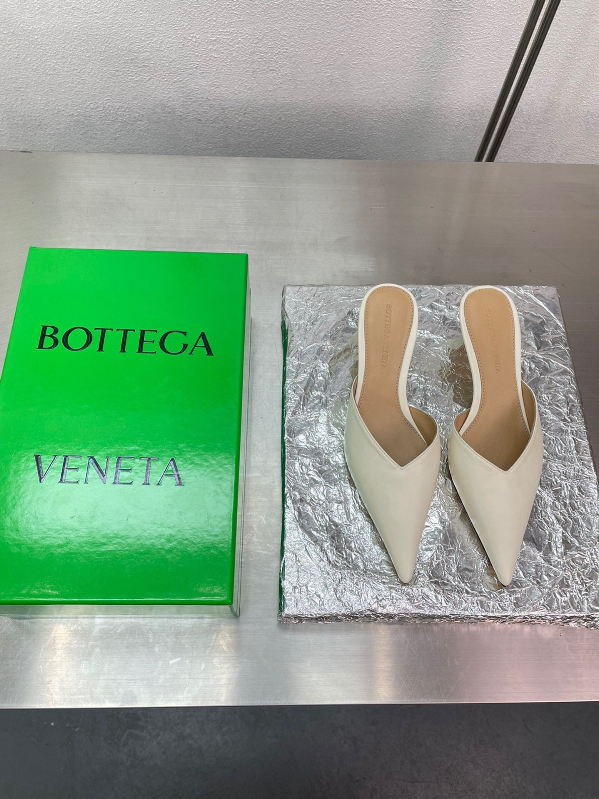073 020#027-BV-Shoes-02-2023SS