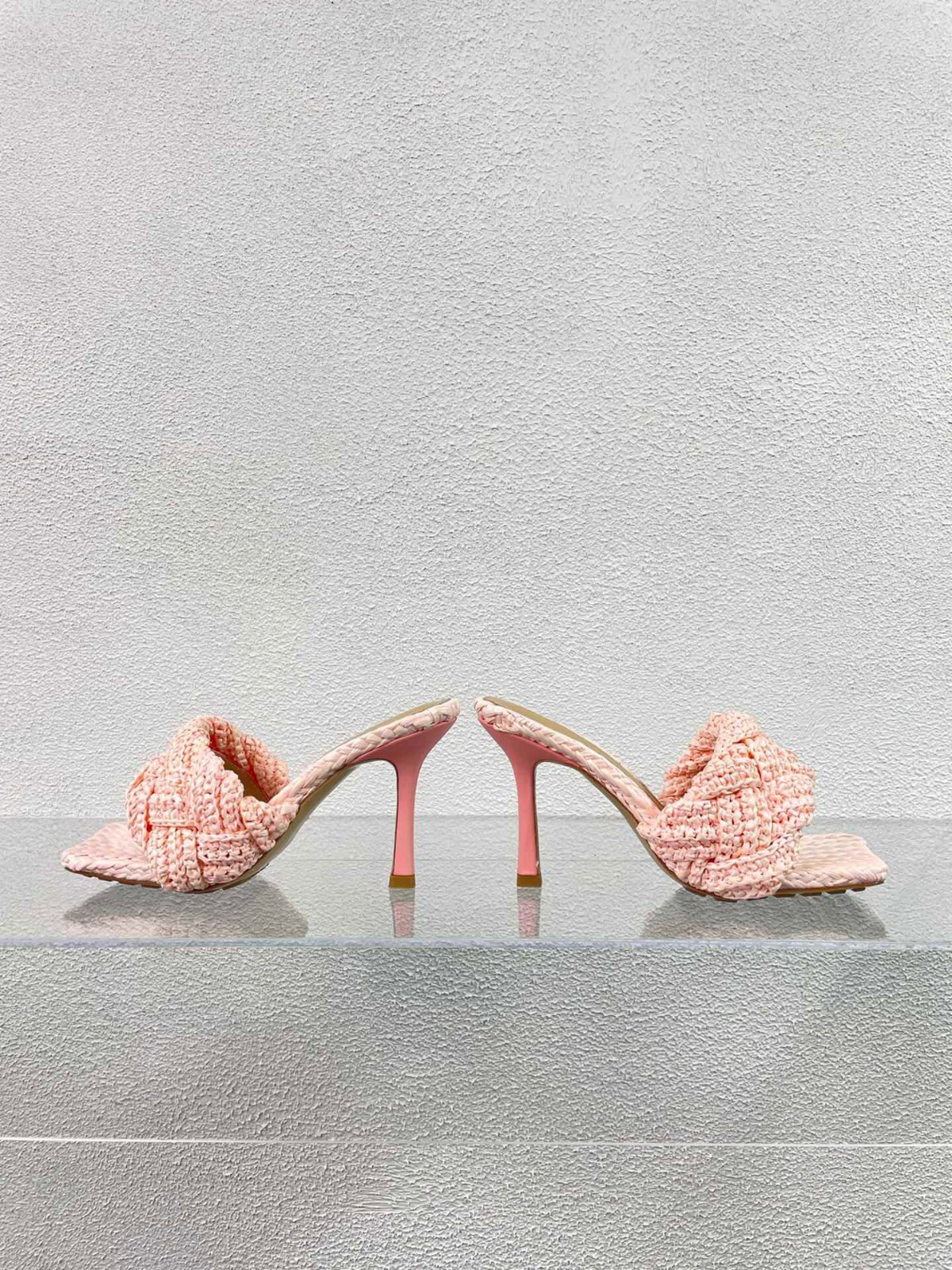 067 014#027-BV-Shoes-02-2023SS