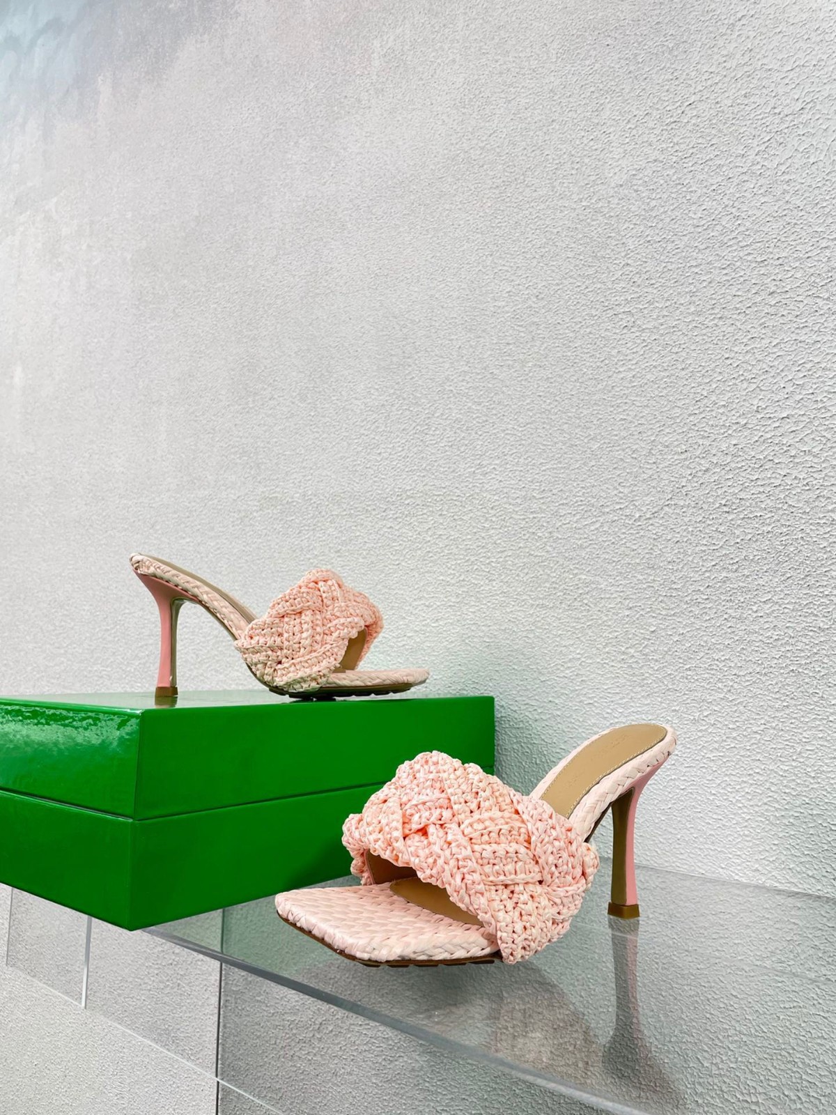 067 014#027-BV-Shoes-02-2023SS