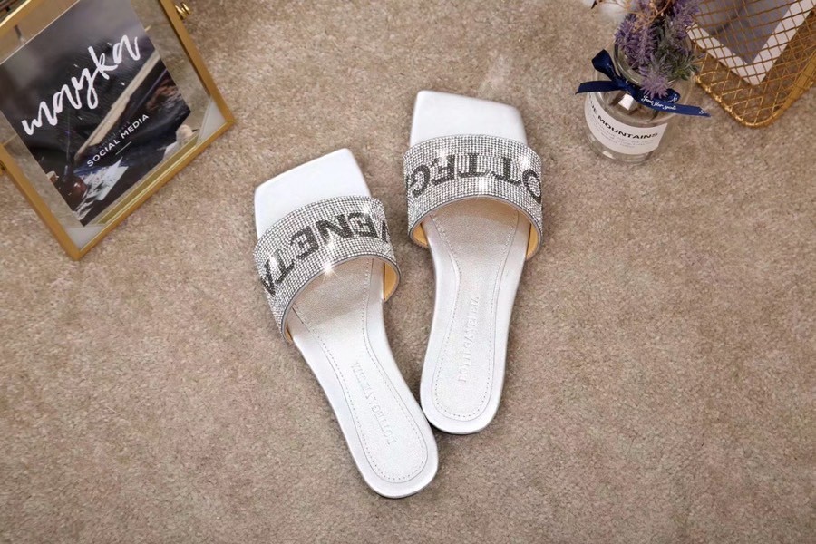 065 012#027-BV-Shoes-02-2023SS