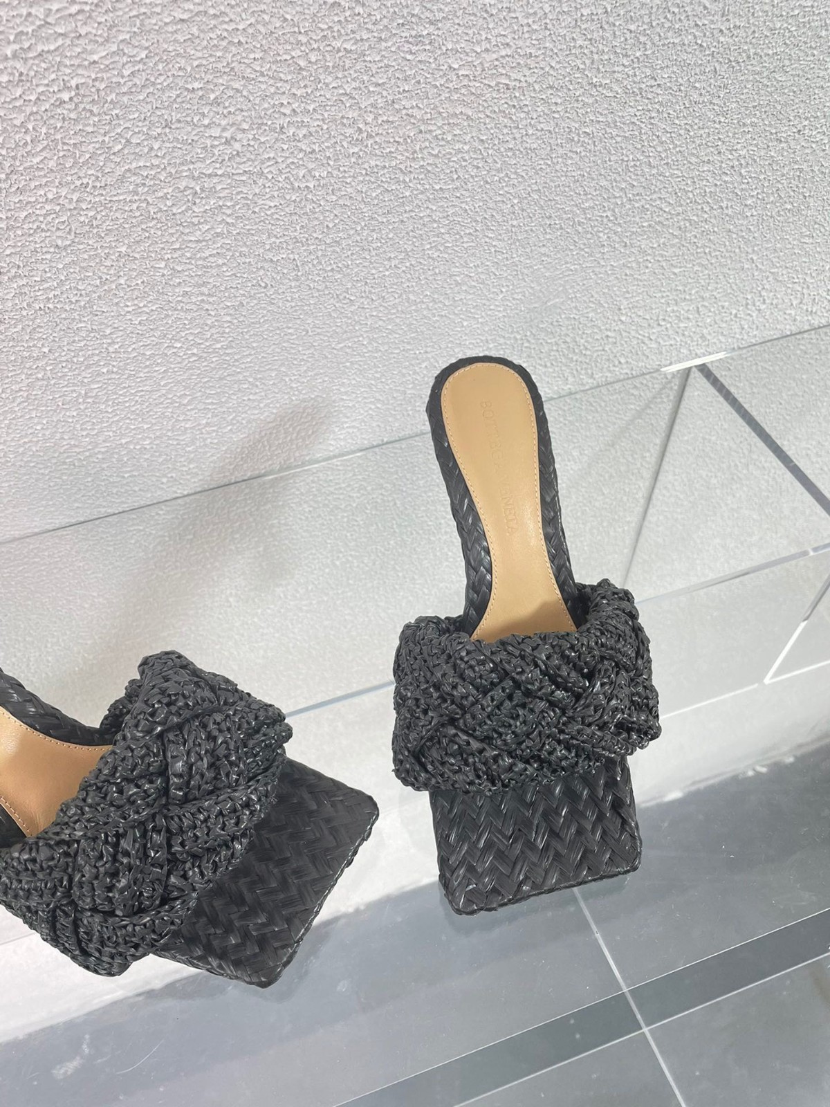 060 007#027-BV-Shoes-02-2023SS