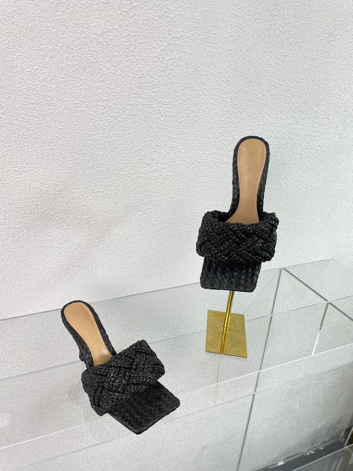 060 007#027-BV-Shoes-02-2023SS