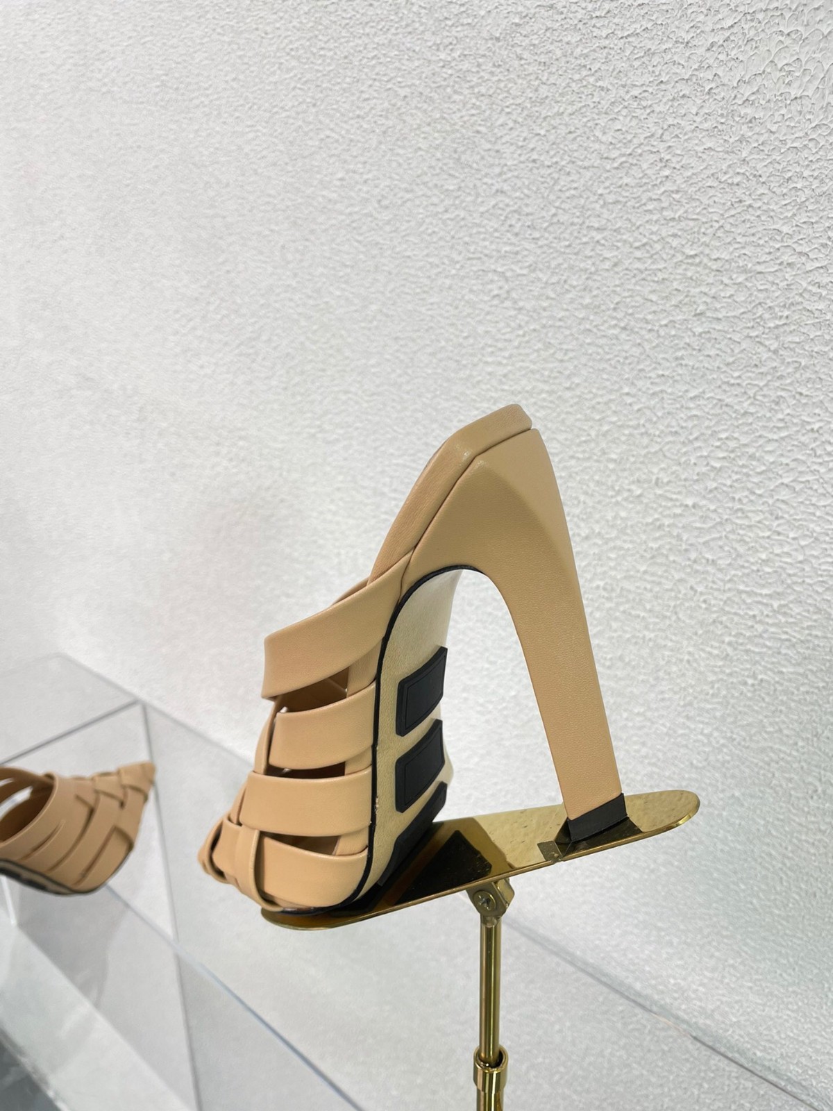 059 006#027-BV-Shoes-02-2023SS