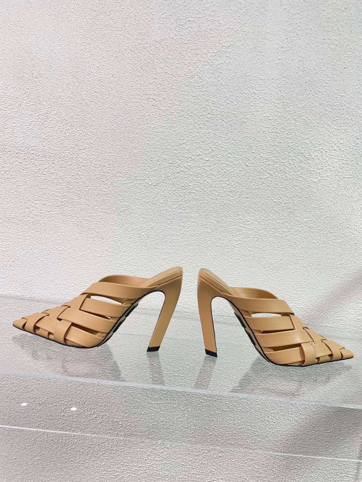 059 006#027-BV-Shoes-02-2023SS