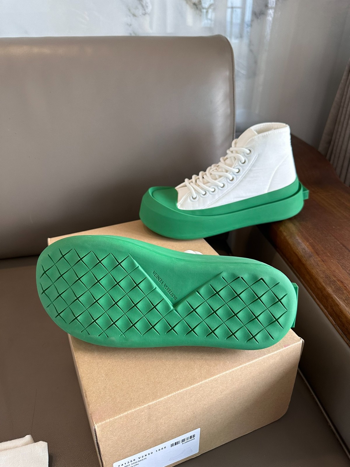 057 004#027-BV-Shoes-02-2023SS