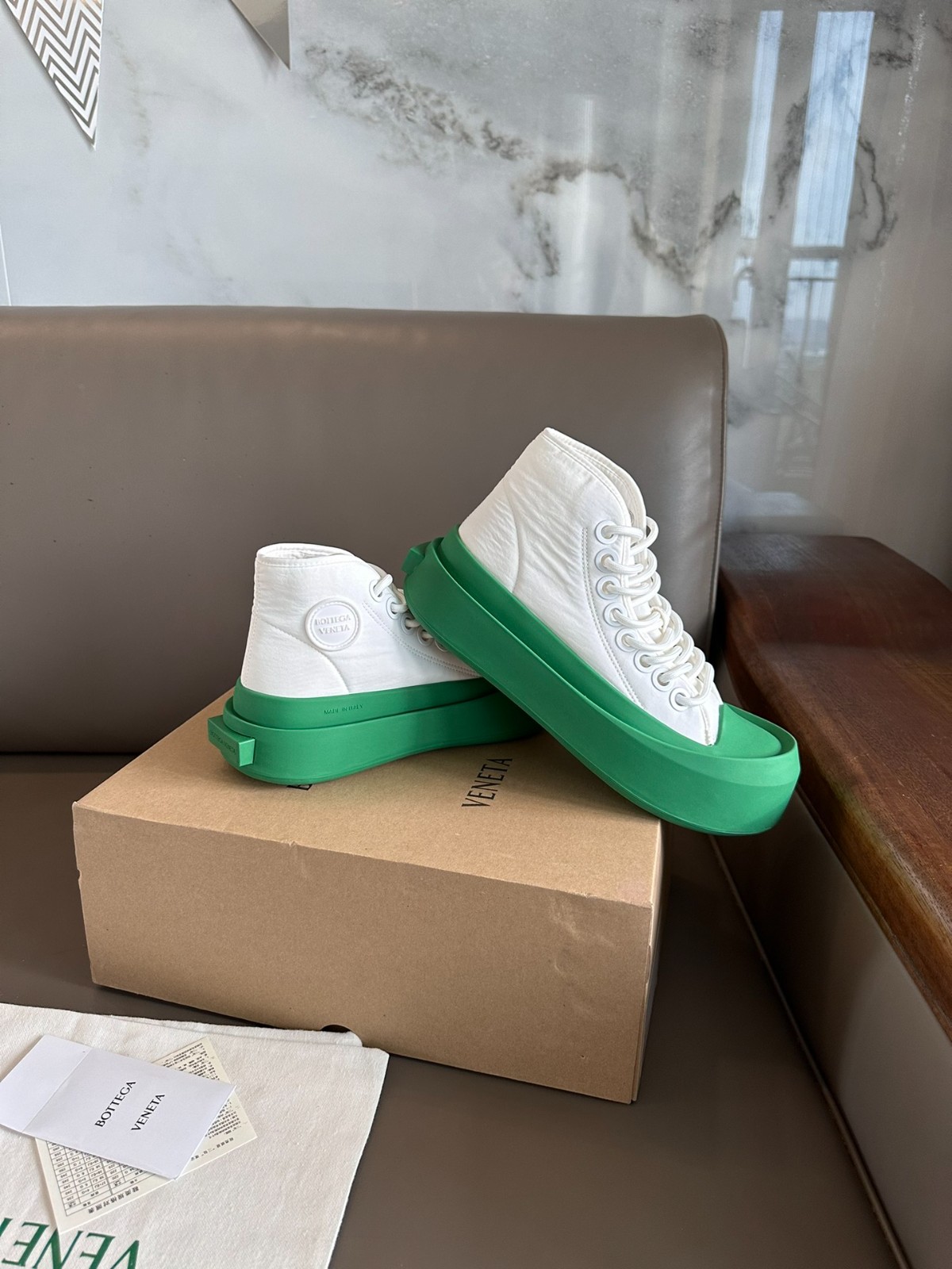 057 004#027-BV-Shoes-02-2023SS