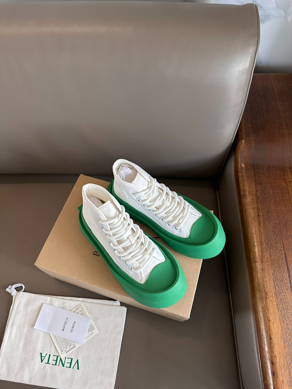 057 004#027-BV-Shoes-02-2023SS