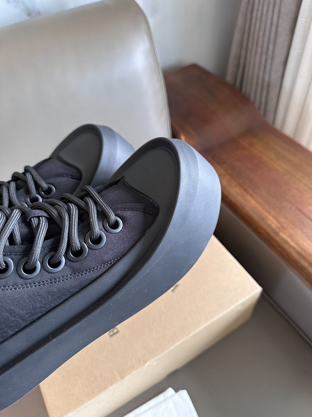 056 003#027-BV-Shoes-02-2023SS