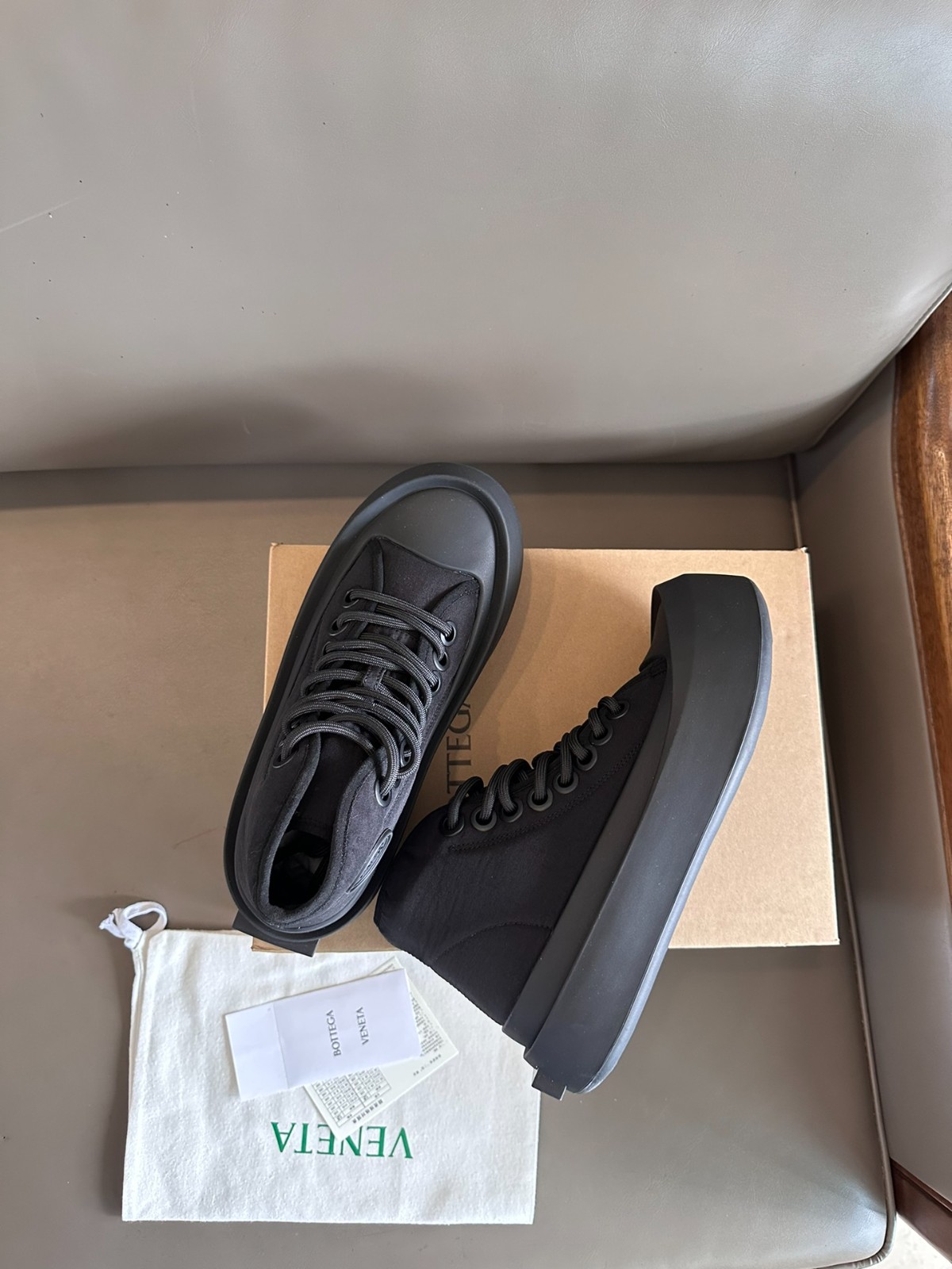 056 003#027-BV-Shoes-02-2023SS