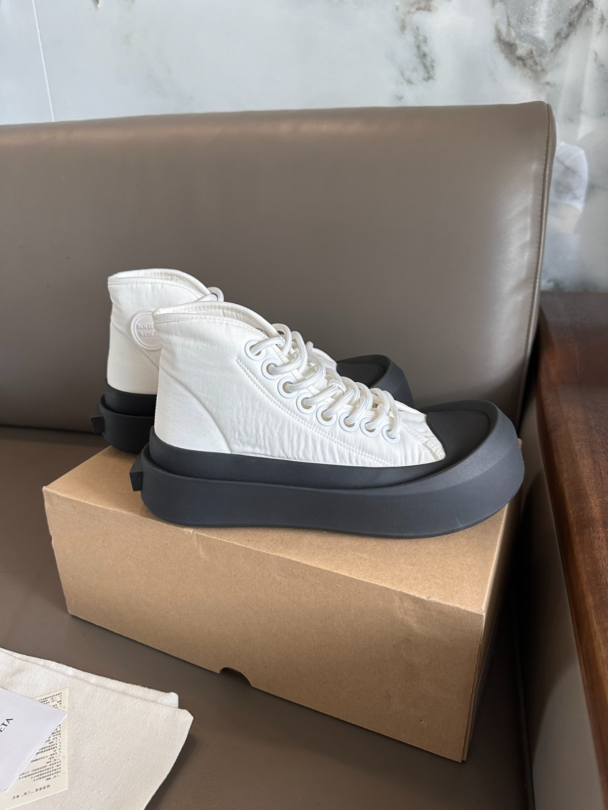 055 002#027-BV-Shoes-02-2023SS