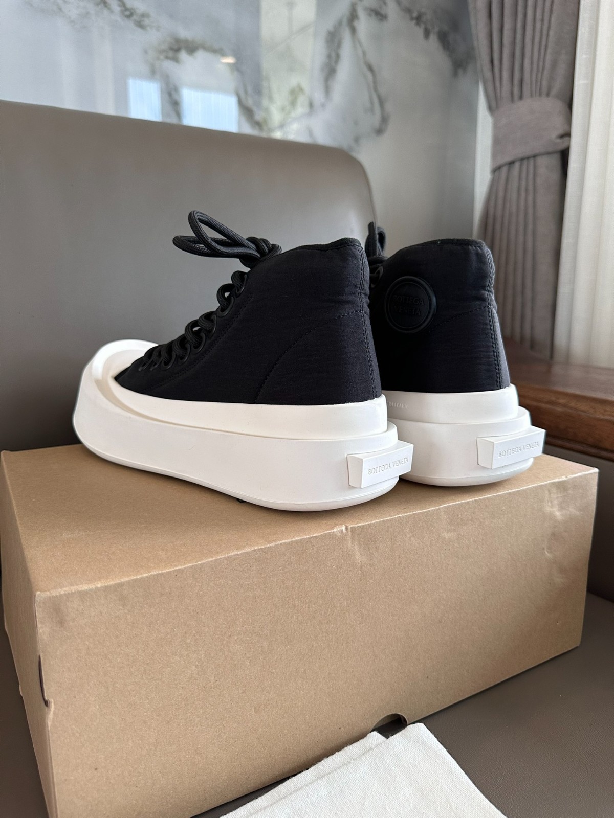 054 001#027-BV-Shoes-02-2023SS