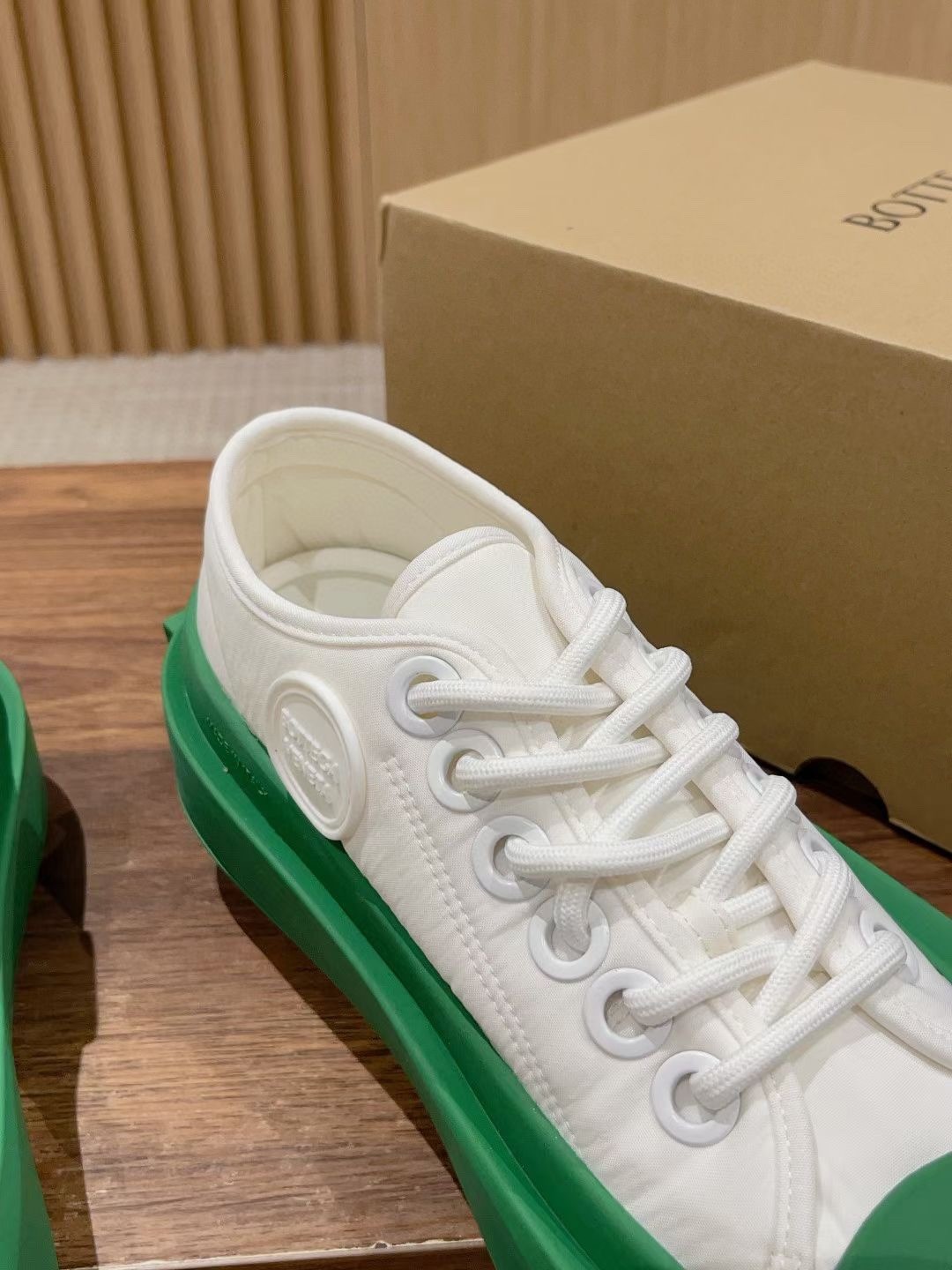 050 050#027-BV-Shoes-03-2023SS