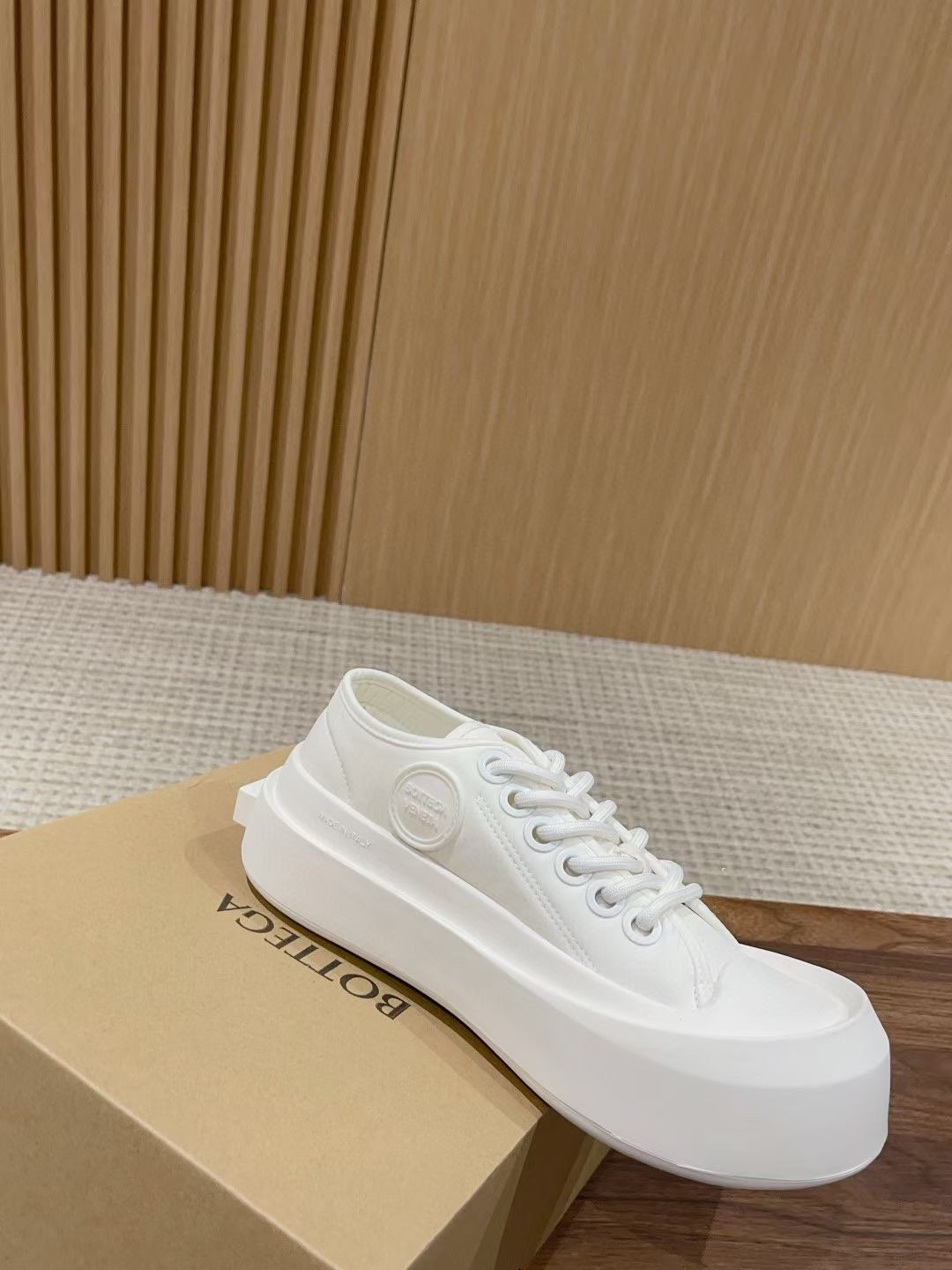 048 048#027-BV-Shoes-03-2023SS