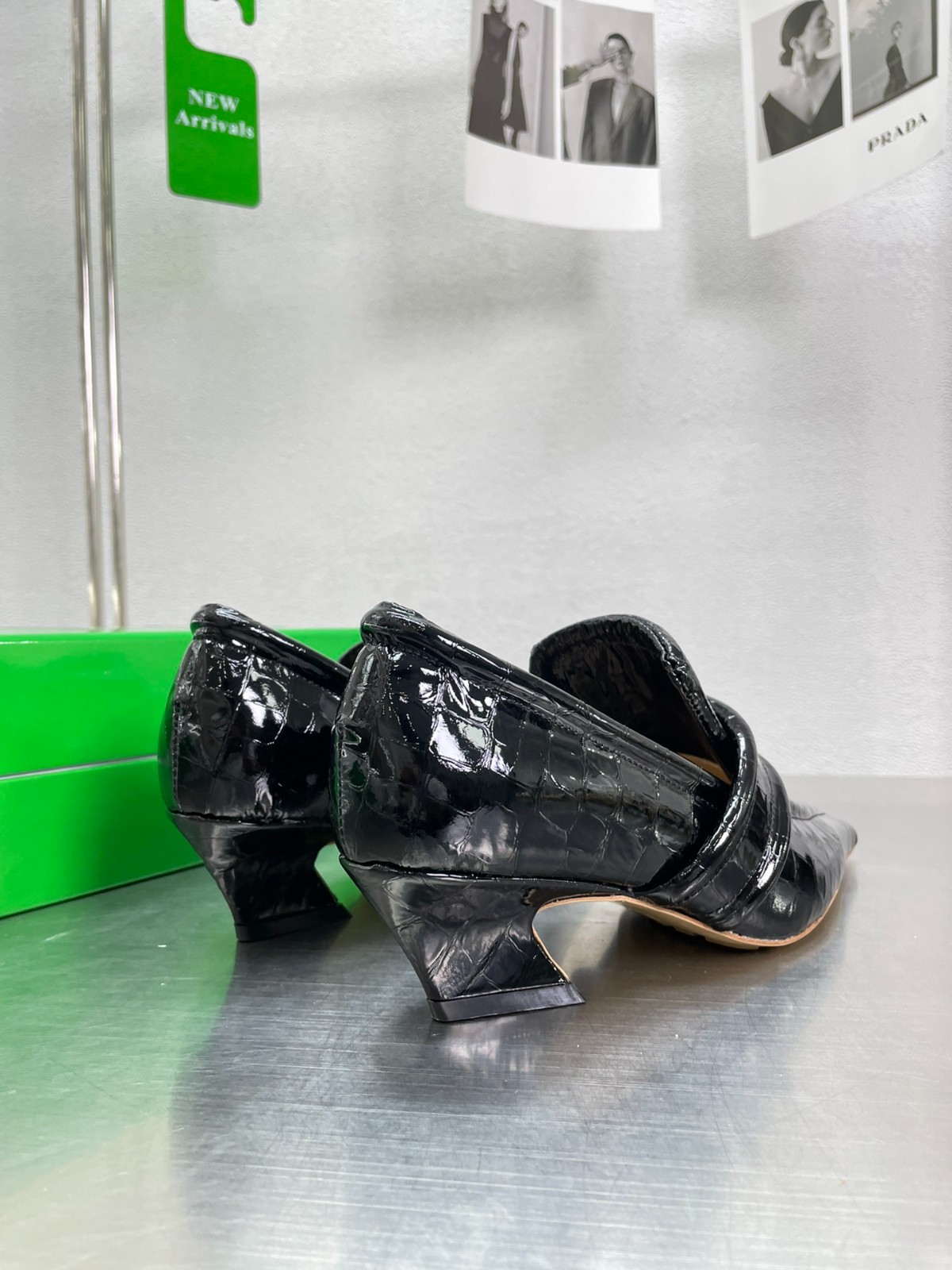 047 047#027-BV-Shoes-03-2023SS
