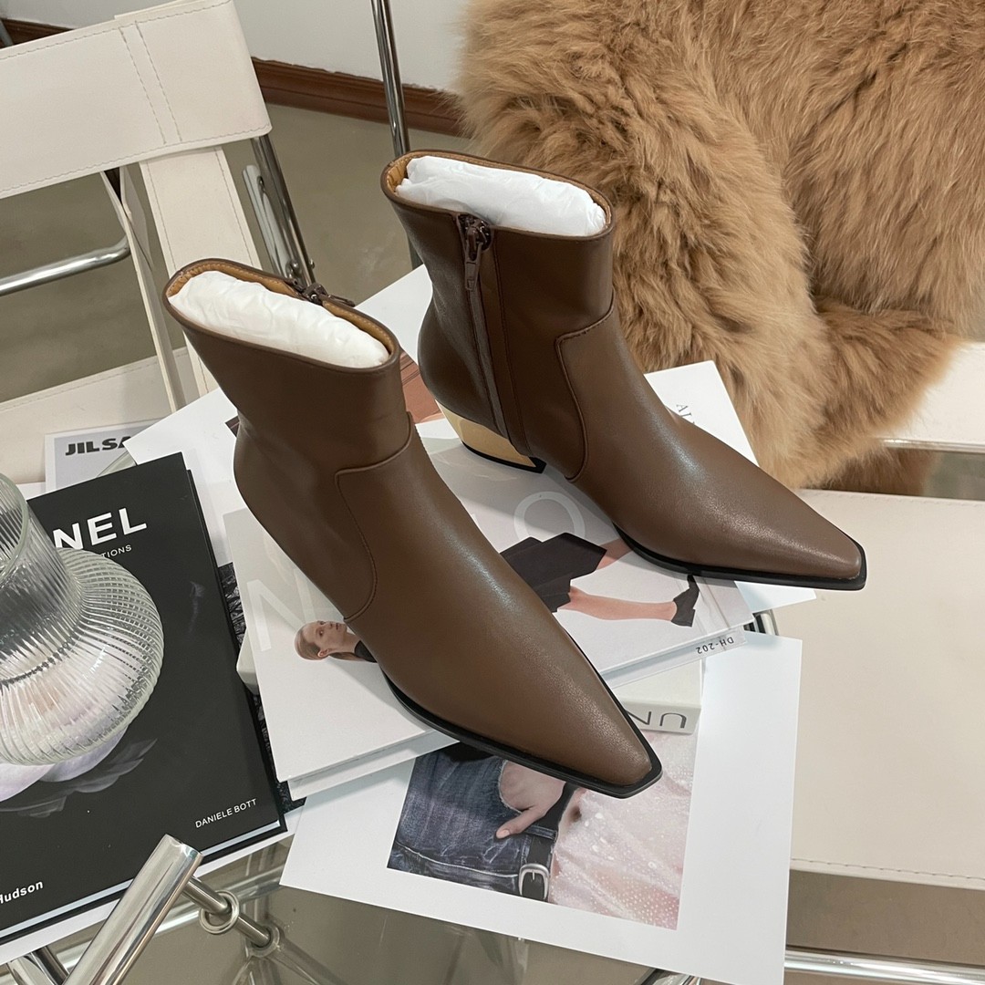040 040#027-BV-Shoes-02-2023SS