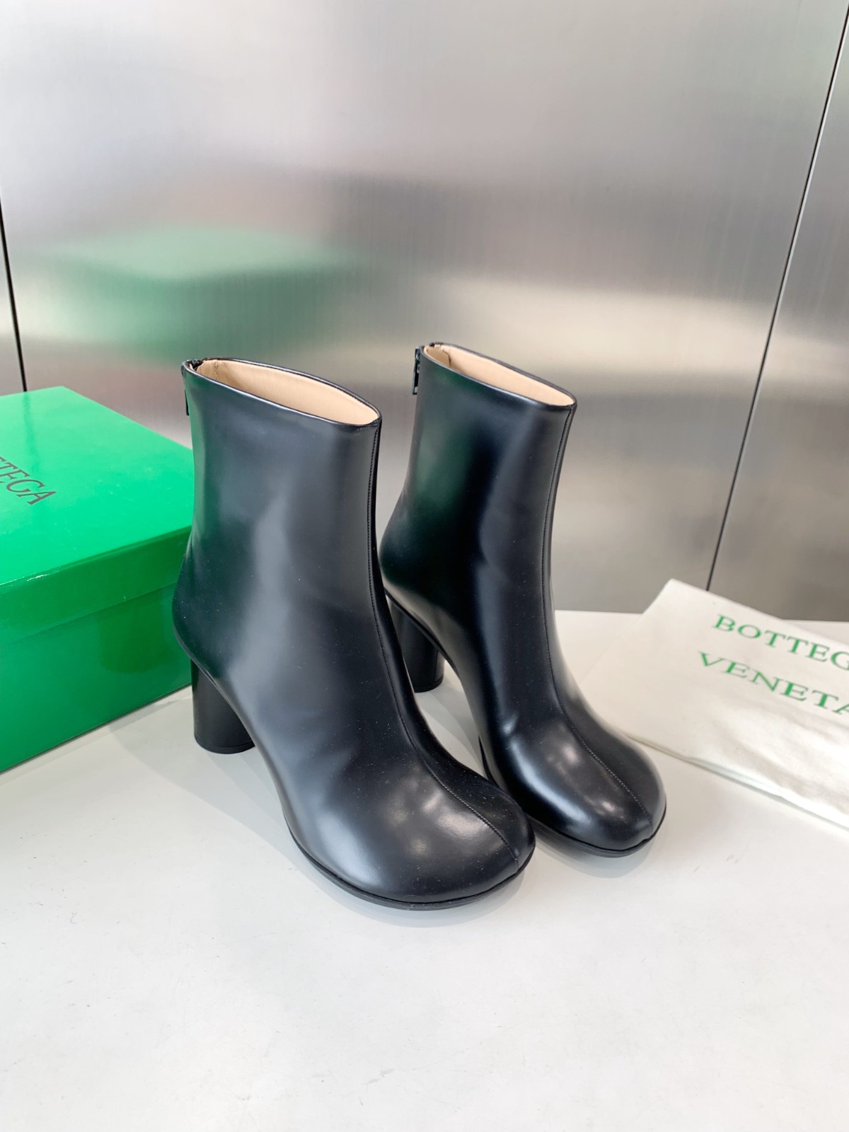 035 035#027-BV-Shoes-03-2023SS